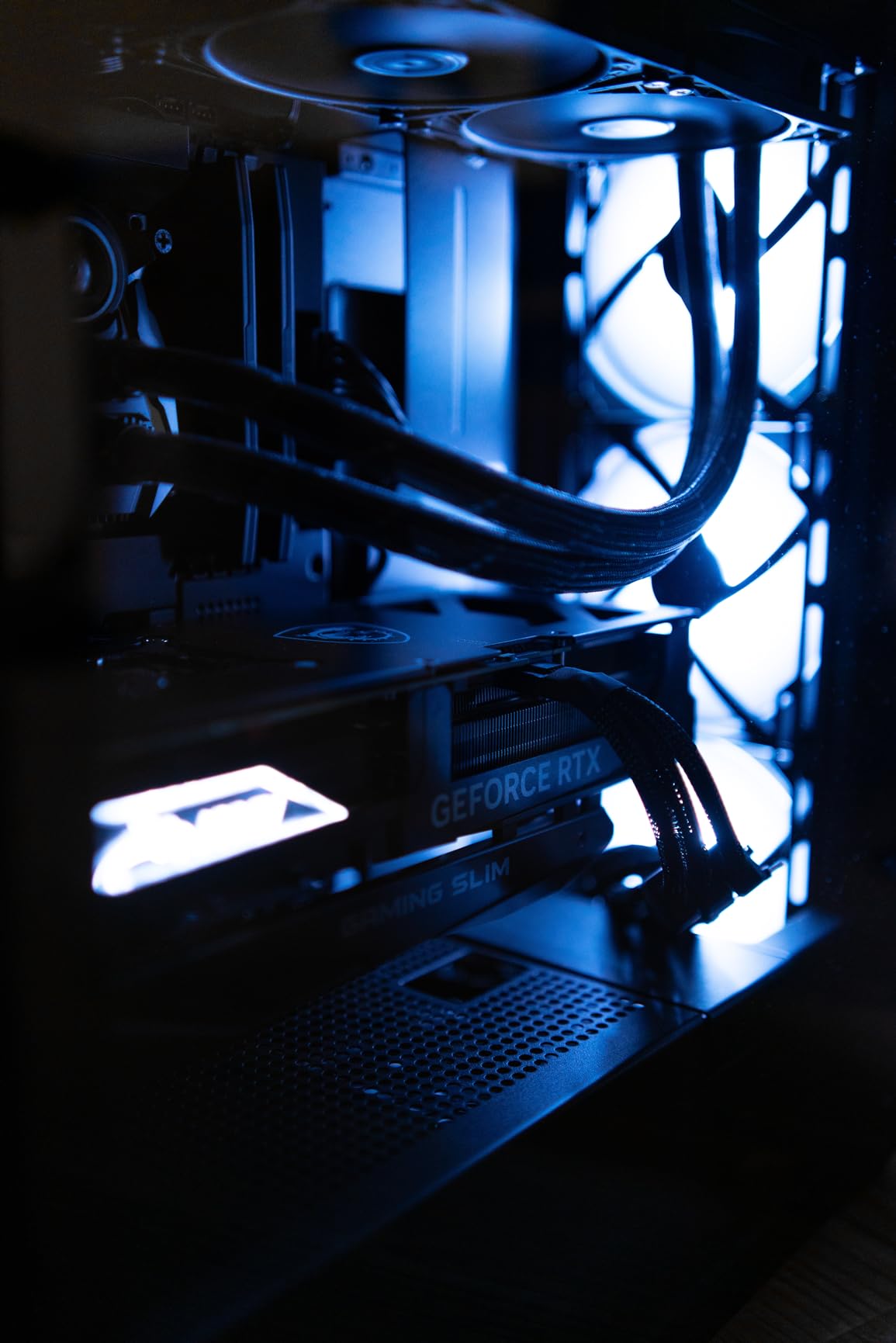 MSI Gaming GeForce RTX 4090, 24GB GDRR6X, 384-Bit, Extreme Clock: 2595 MHz, HDMI/DP Nvlink Tri-Frozr 3 Ada Lovelace Architecture OC Graphics Card Customer Review MSI Gaming GeForce RTX 4090, 24GB GDRR6X, 384-Bit, Extreme Clock: 2595 MHz, HDMI/DP Nvlink Tri-Frozr 3 Ada Lovelace Architecture OC Graphics Card - Customer Photo 1