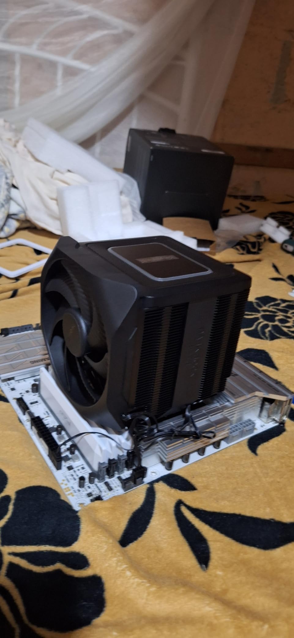 be quiet! Dark Rock Elite Air CPU Cooler | 2X Silent Wings 135mm PWM Fans | Speed Switch with 2 Modes | High-Performance Heat Pipes | Front Fan Rail System | Enhanced RAM Compatibility | BK037 Customer Review be quiet! Dark Rock Elite Air CPU Cooler | 2X Silent Wings 135mm PWM Fans | Speed Switch with 2 Modes | High-Performance Heat Pipes | Front Fan Rail System | Enhanced RAM Compatibility | BK037 - Customer Photo 2