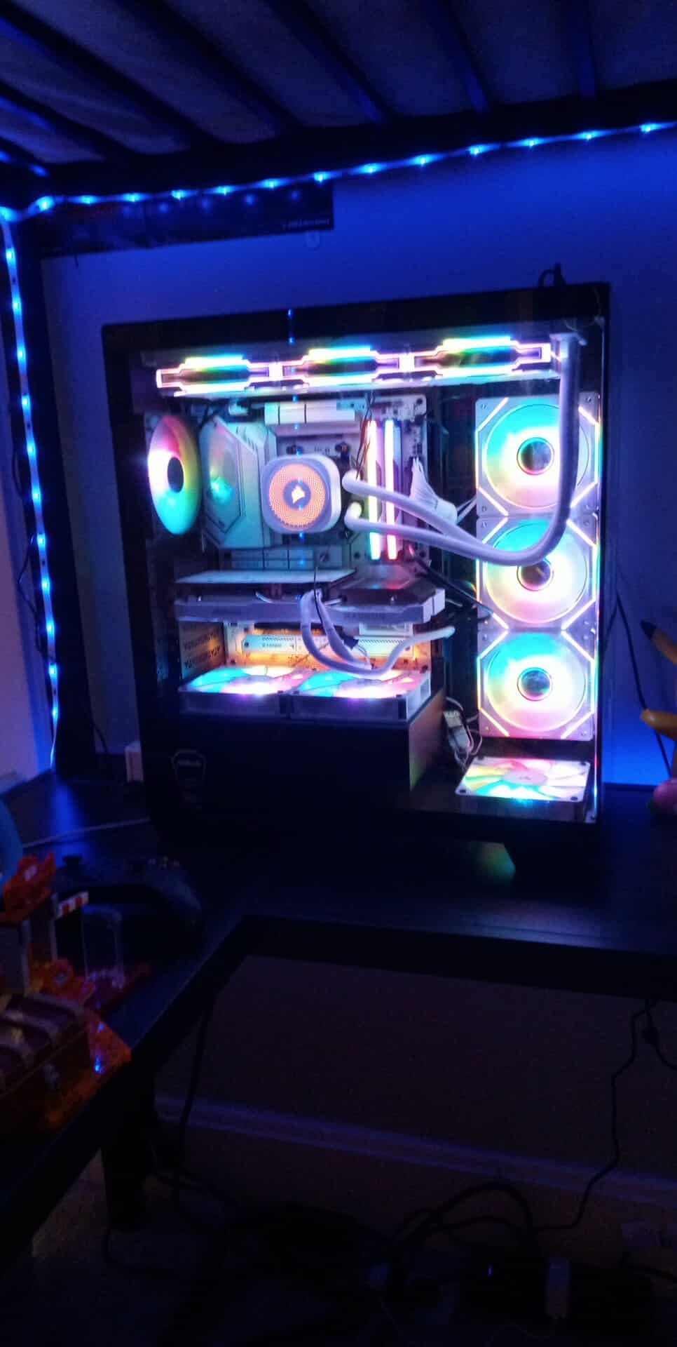 ASRock AMD Radeon RX 6600 Challenger White 8GB GDDR6 Graphics Card 0dB Silent Cooling 128-bit 7680 x 4320 DisplayPort HDMI 14 Gbps Dual Fan 7nm customer photo 1