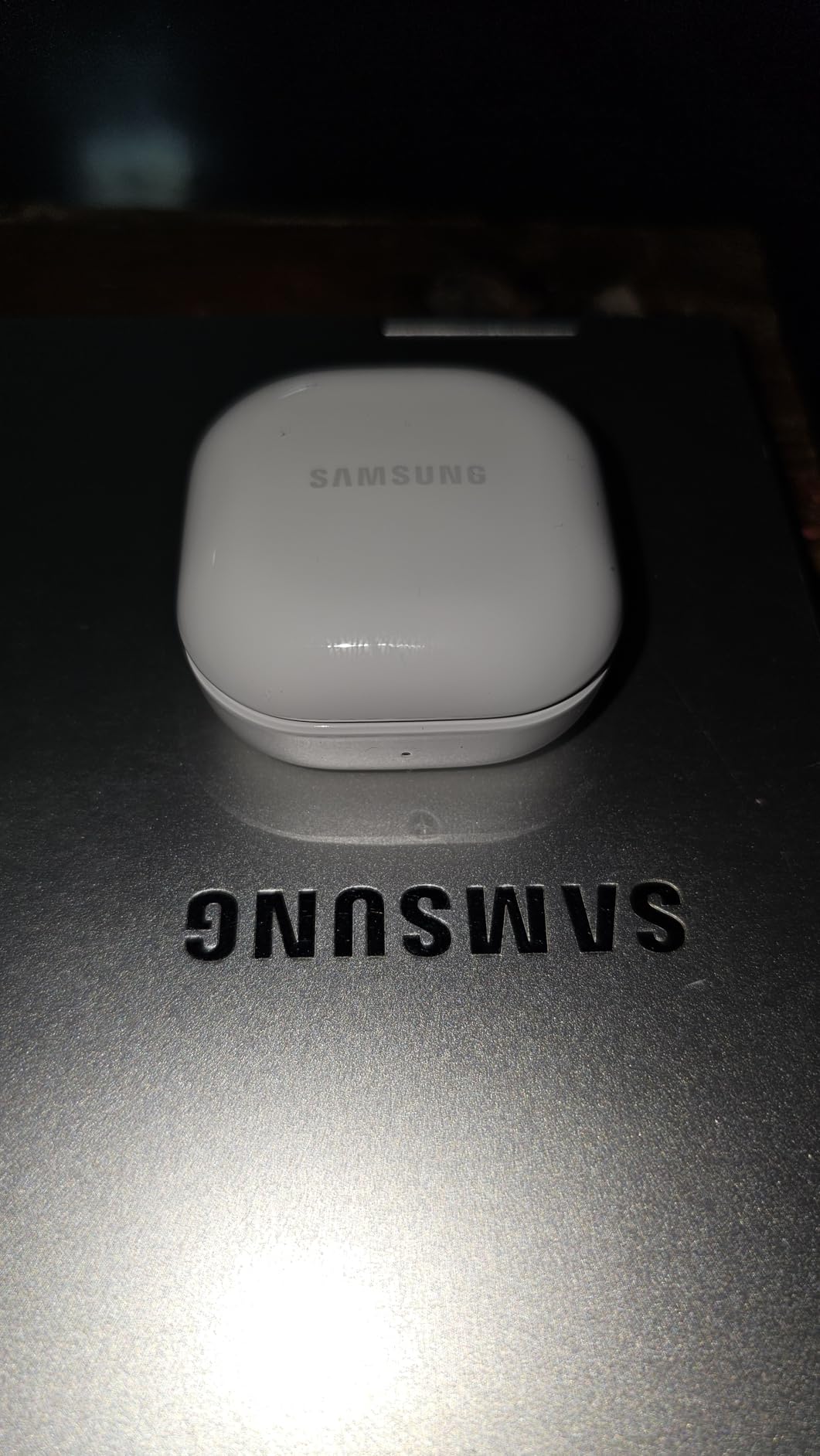 SAMSUNG Galaxy Buds Fan Edition(FE) SM-R400, Active Noise-Cancelling, Wireless Bluetooth v5.2 Earbuds, Android 8.0 and Up - (Graphite) Customer Review SAMSUNG Galaxy Buds Fan Edition(FE) SM-R400, Active Noise-Cancelling, Wireless Bluetooth v5.2 Earbuds, Android 8.0 and Up - (Graphite) - Customer Photo 2