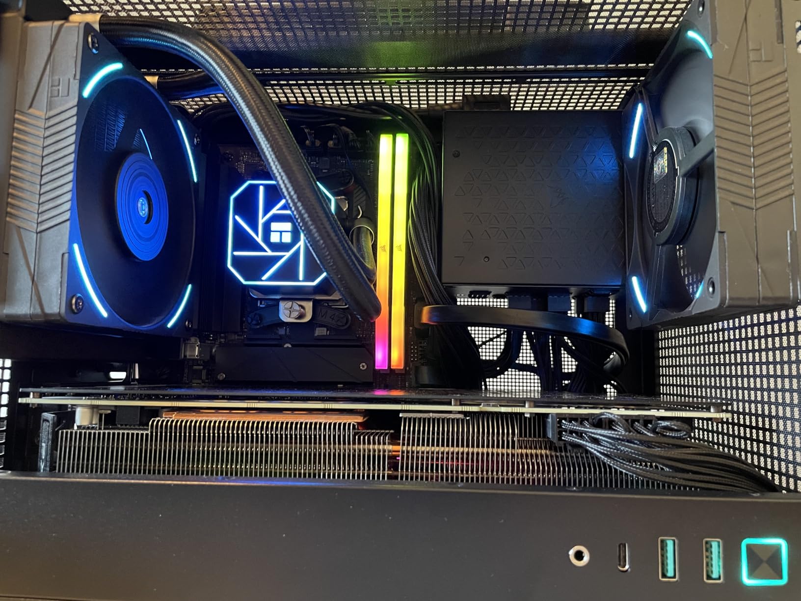 Thermalright Aqua Elite 120 V3 AIO CPU Cooler, 120mm Liquid Cooling, ARGB PWM Fans, Intel LGA1150-1200/AMD AM4-AM5 customer photo 2