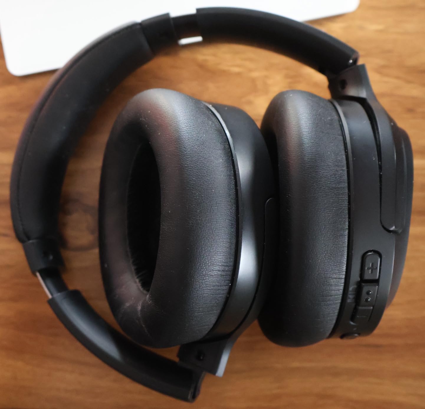 Bluetooth Headphones, Hybrid Active Noise Cancelling Wireless Headphones Over Ear with Microphone, Up to 140H Playtime, Transparency Mode, Deep Bass, Clear Calls, Comfort fit for Travel, Home Office Customer Review Bluetooth Headphones, Hybrid Active Noise Cancelling Wireless Headphones Over Ear with Microphone, Up to 140H Playtime, Transparency Mode, Deep Bass, Clear Calls, Comfort fit for Travel, Home Office - Customer Photo 2