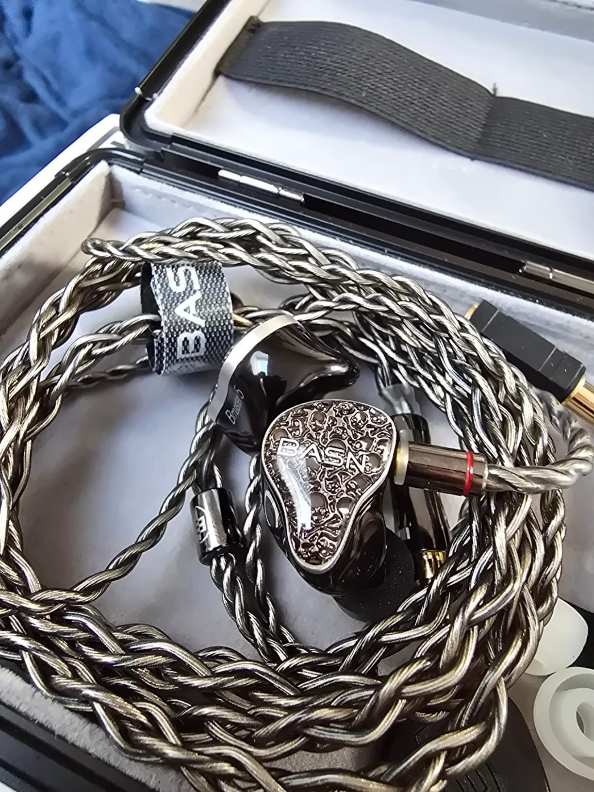 BASN Bmaster5 in Ear Monitors, 5 Drivers Drummer Headphones with Powerful Bass, Noise Isolation IEM Earbuds with Detachable MMCX Sliver-Plated OFC Cable for Musicians (Midnight Black, MMCX) - Customer Photo 1