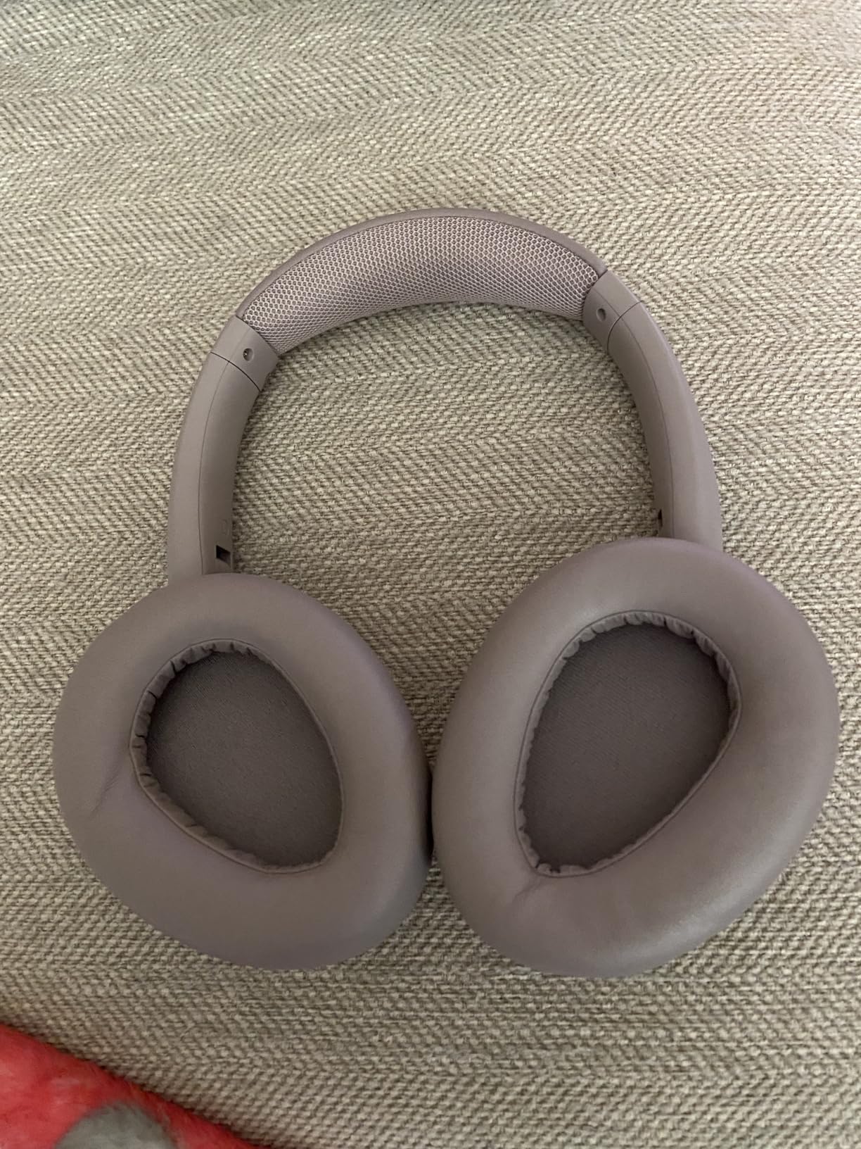 JLab JBuds Lux ANC Wireless Headphones, Mauve, Hybrid Active Noise Cancelling, Customizable Sound, Spatial Audio Compatible, Premium Over-Ear Bluetooth Headset Customer Review JLab JBuds Lux ANC Wireless Headphones, Mauve, Hybrid Active Noise Cancelling, Customizable Sound, Spatial Audio Compatible, Premium Over-Ear Bluetooth Headset - Customer Photo 2