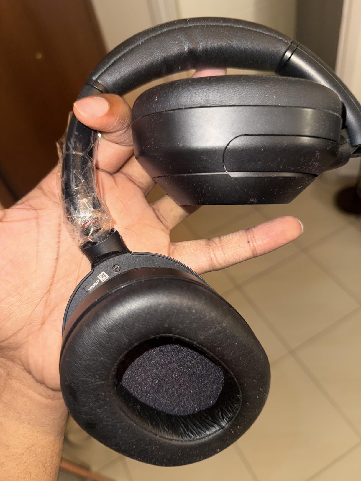 Sony ULT WEAR Over-Ear Noise Canceling Bluetooth Headphones with Alexa Built-in, Comfortable Design, 30-Hour Battery, Massive Bass, & Signature Noise Canceling Found in 1000X Series, Black customer photo 1