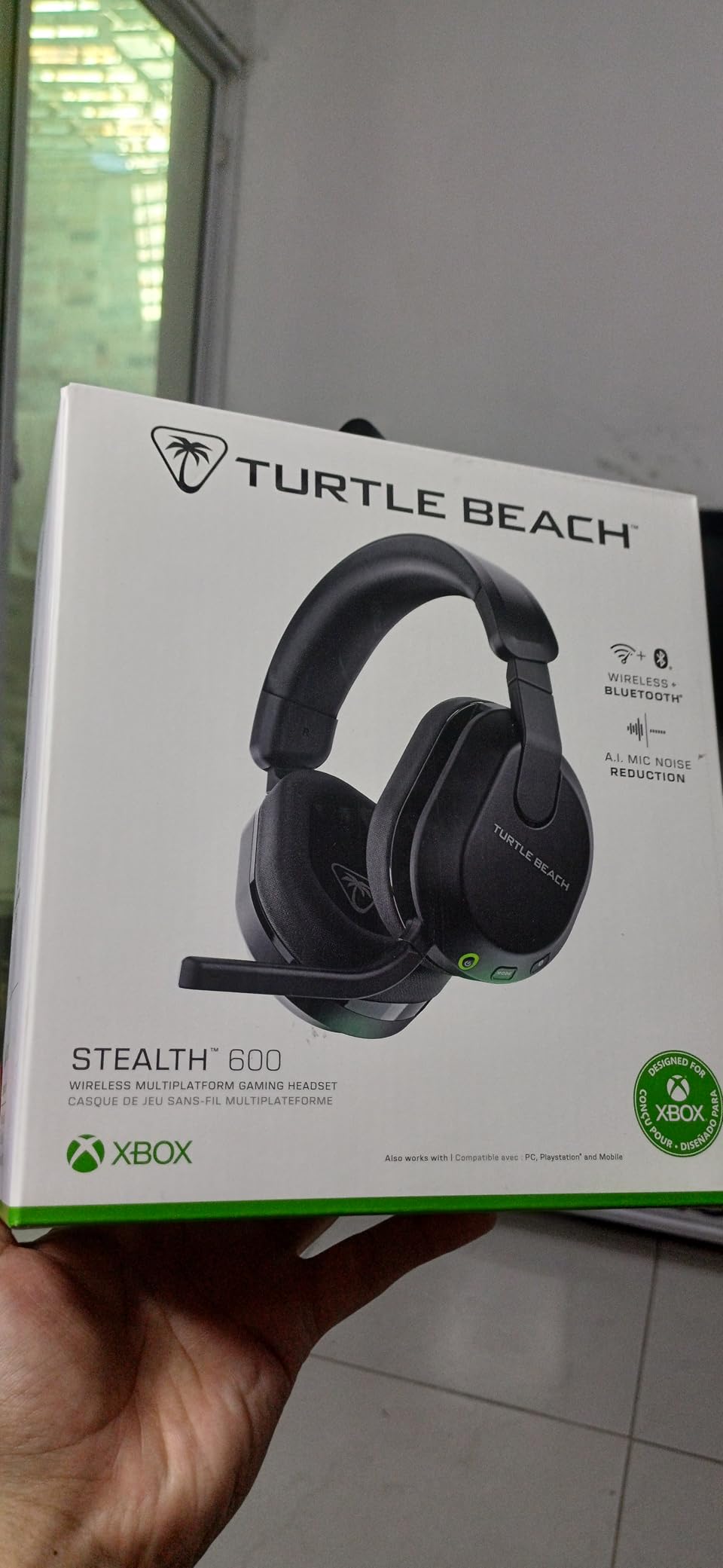 Turtle Beach Stealth 600 Wireless Multiplatform Amplified Gaming Headset for Xbox Series X|S, Xbox One, PC, PS5, PS4, & Mobile - Bluetooth, 80-Hr Battery, Noise-Cancelling Mic - Black customer photo 1