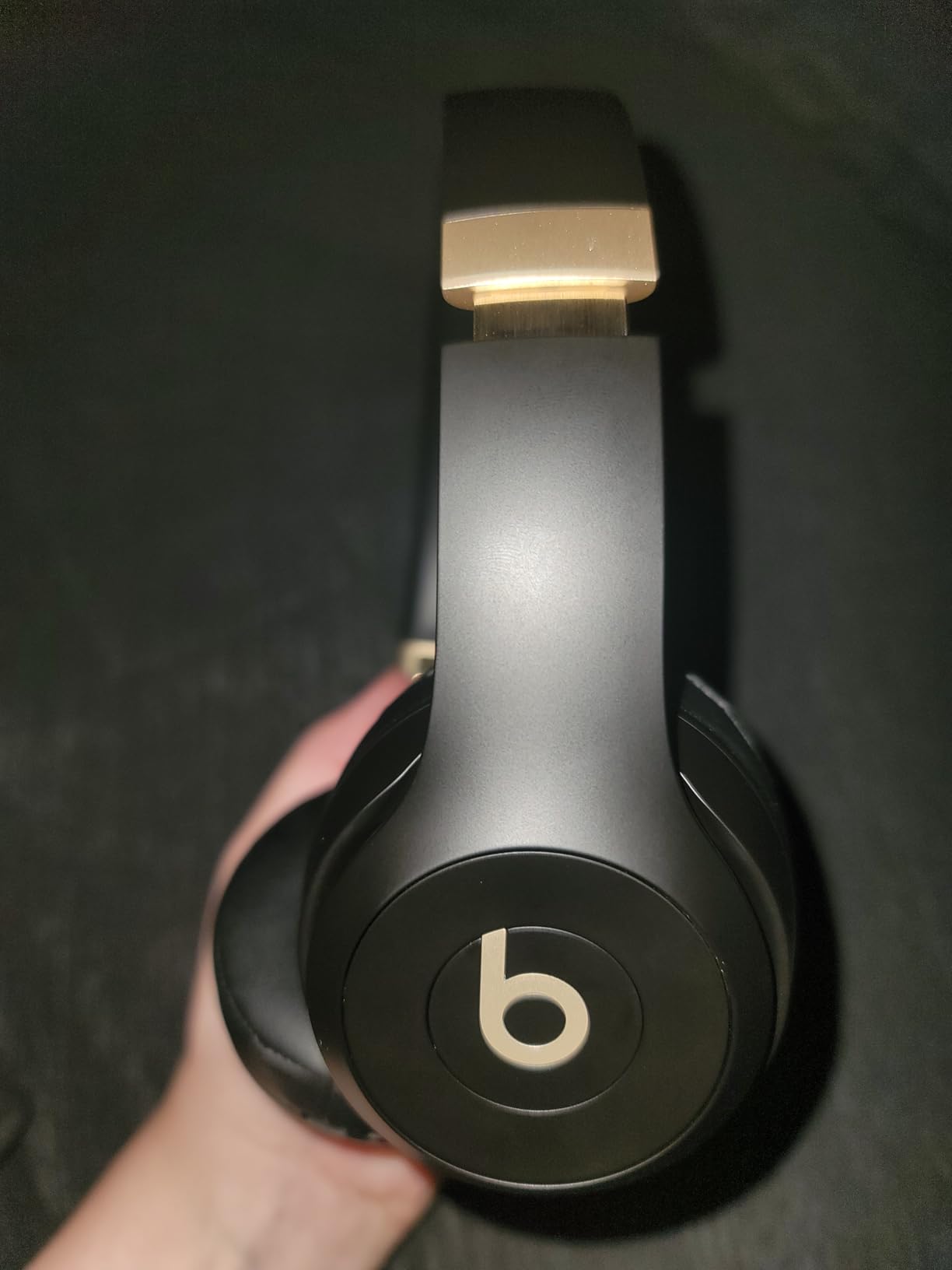 Beats Solo 4 - Wireless Bluetooth On-Ear Headphones, Apple & Android Compatible, Up to 50 Hours of Battery Life - Slate Blue Customer Review Beats Solo 4 - Wireless Bluetooth On-Ear Headphones, Apple & Android Compatible, Up to 50 Hours of Battery Life - Slate Blue - Customer Photo 1