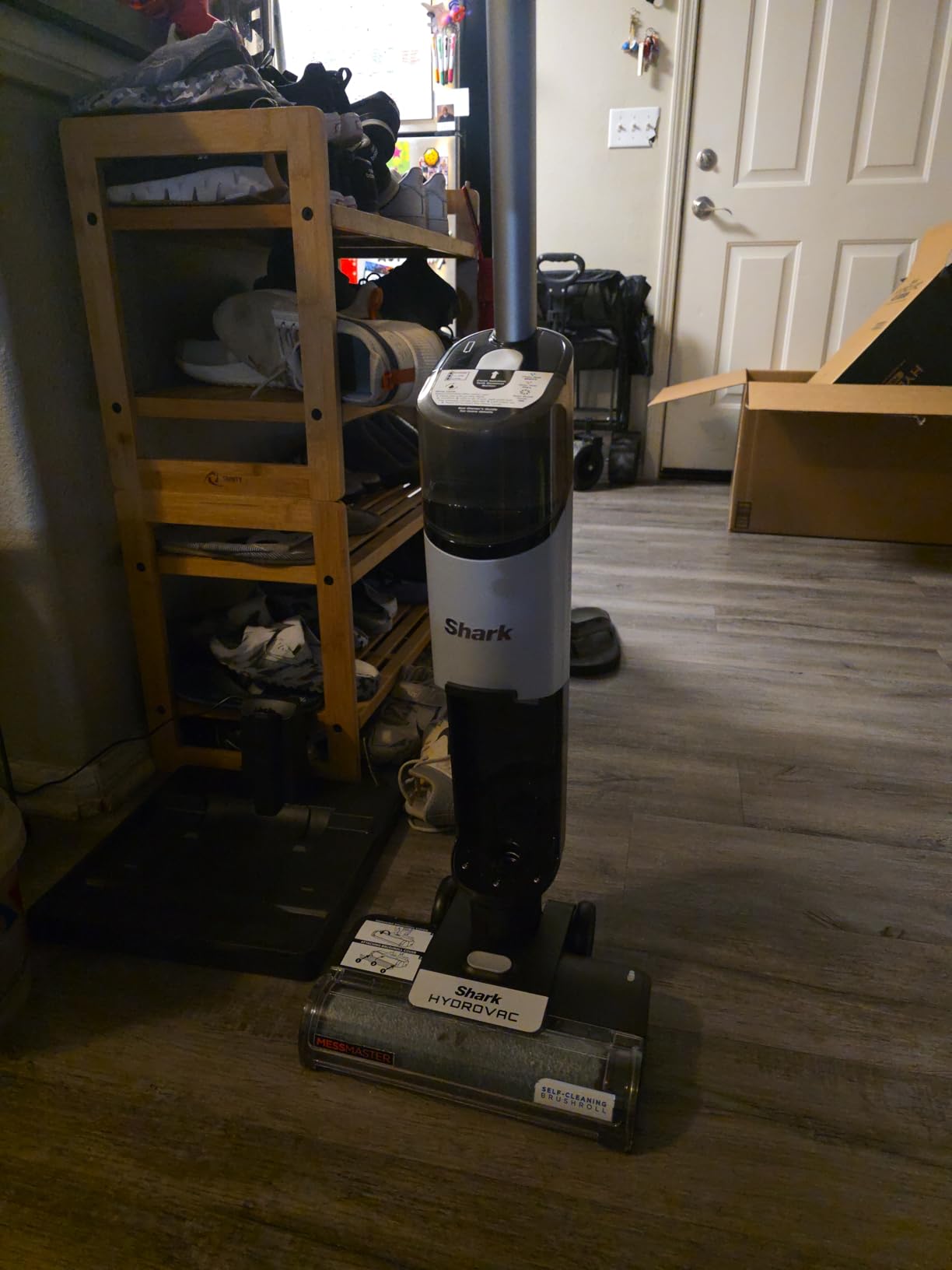 Shark HydroVac MessMaster Wet Dry Corded Vacuum Cleaner, 3-in-1 Multi-Surface Vacuum Mop & Self-Cleaning System, Lightweight, Powerful Suction, for Hard Floors & Area Rugs, Navy, WD161 customer photo 1