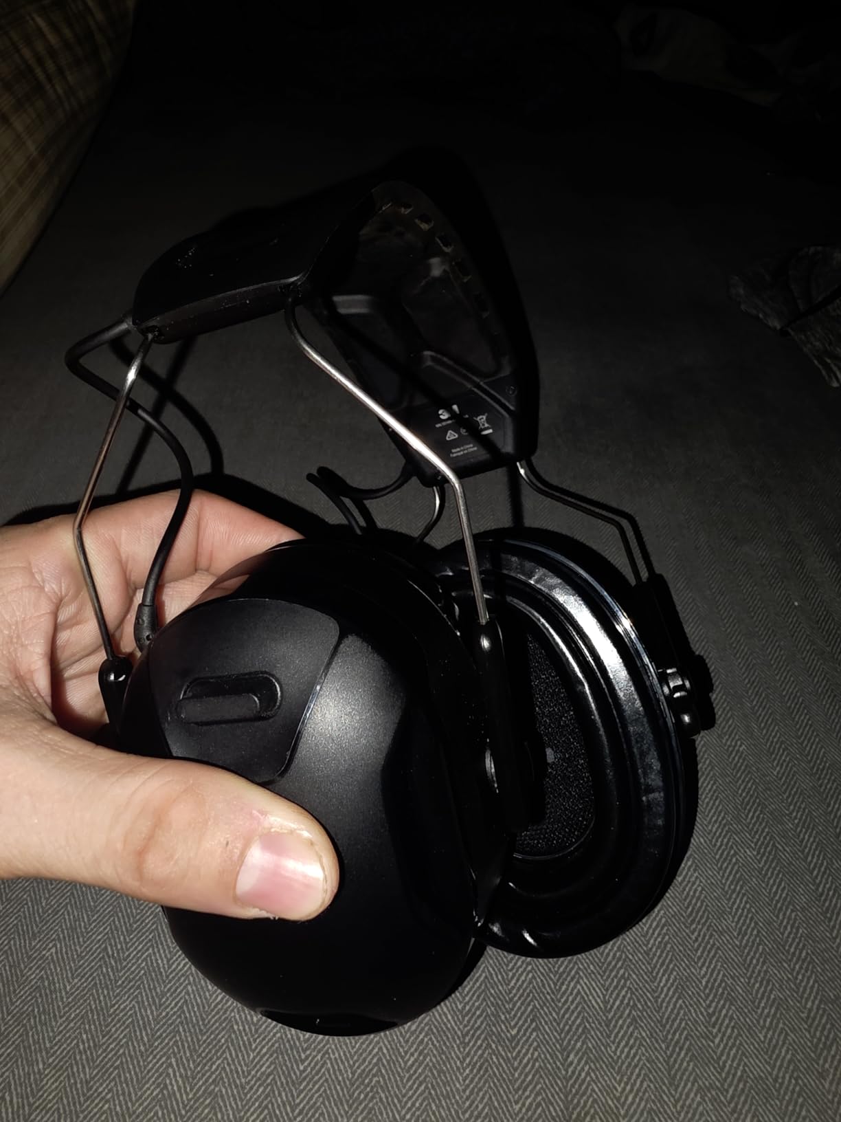 3M WorkTunes Connect + Solar Wireless Hearing Protector with Bluetooth Technology, Bluetooth Hearing Protection with a 26 dB Noise Reduction Rating - Customer Photo 1