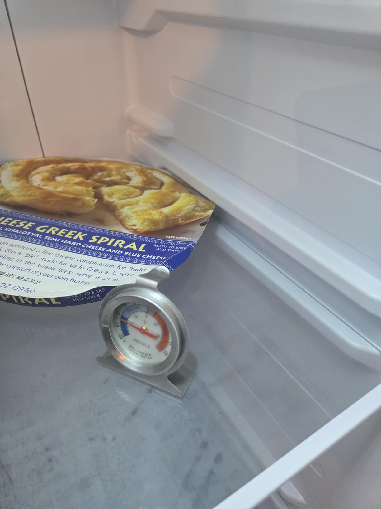 BLACK+DECKER 16 Cu. Ft. French Door Refrigerator with Built-in Ice Maker - Customer Photo 2