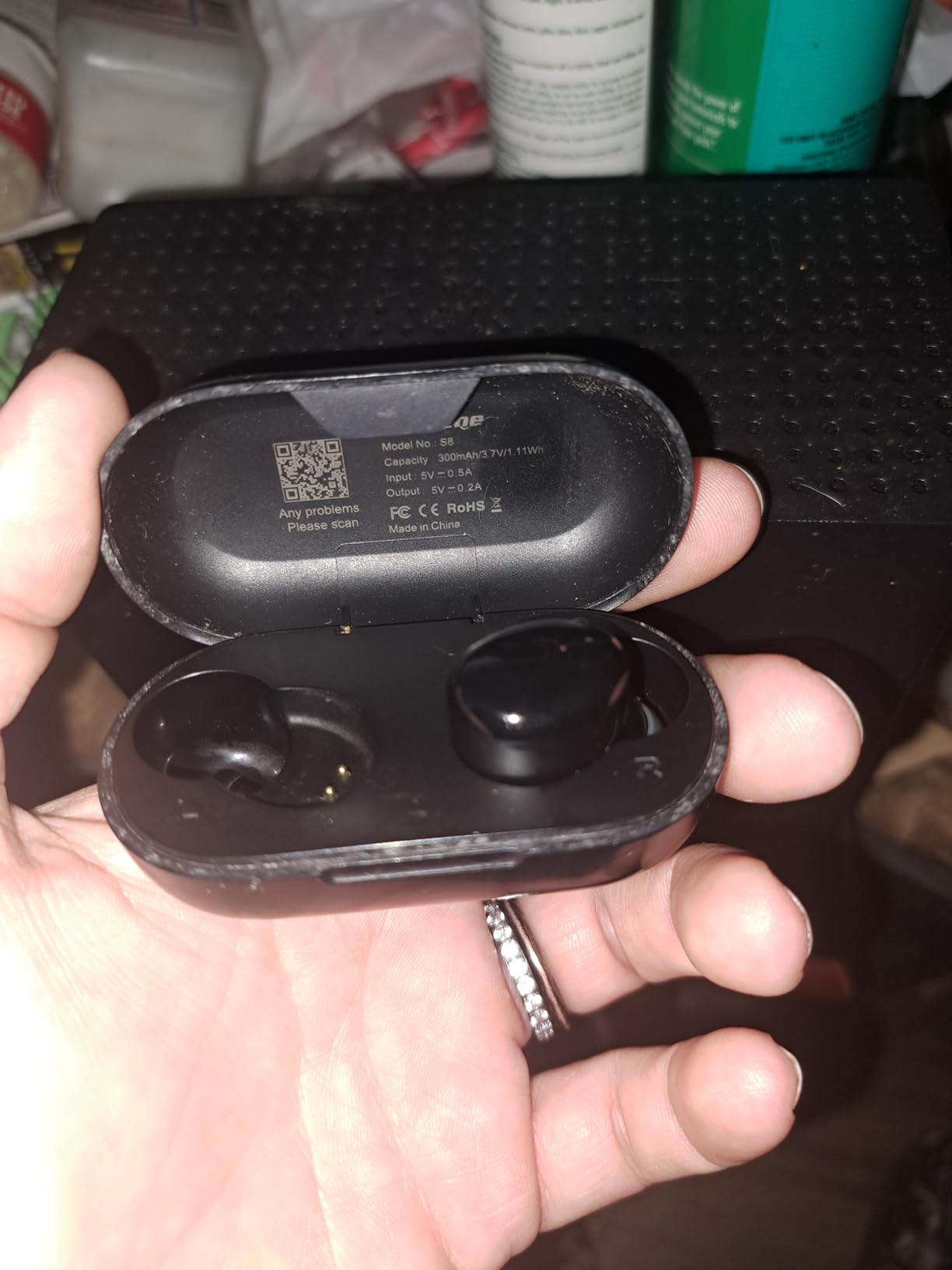 kurdene Wireless Earbuds Bluetooth 5.3 in Ear Buds Light Weight Headphones,Deep Bass Sound,Built in Mics Headset,Clear Calls Earphones for Sports Workout Customer Review kurdene Wireless Earbuds Bluetooth 5.3 in Ear Buds Light Weight Headphones,Deep Bass Sound,Built in Mics Headset,Clear Calls Earphones for Sports Workout - Customer Photo 1