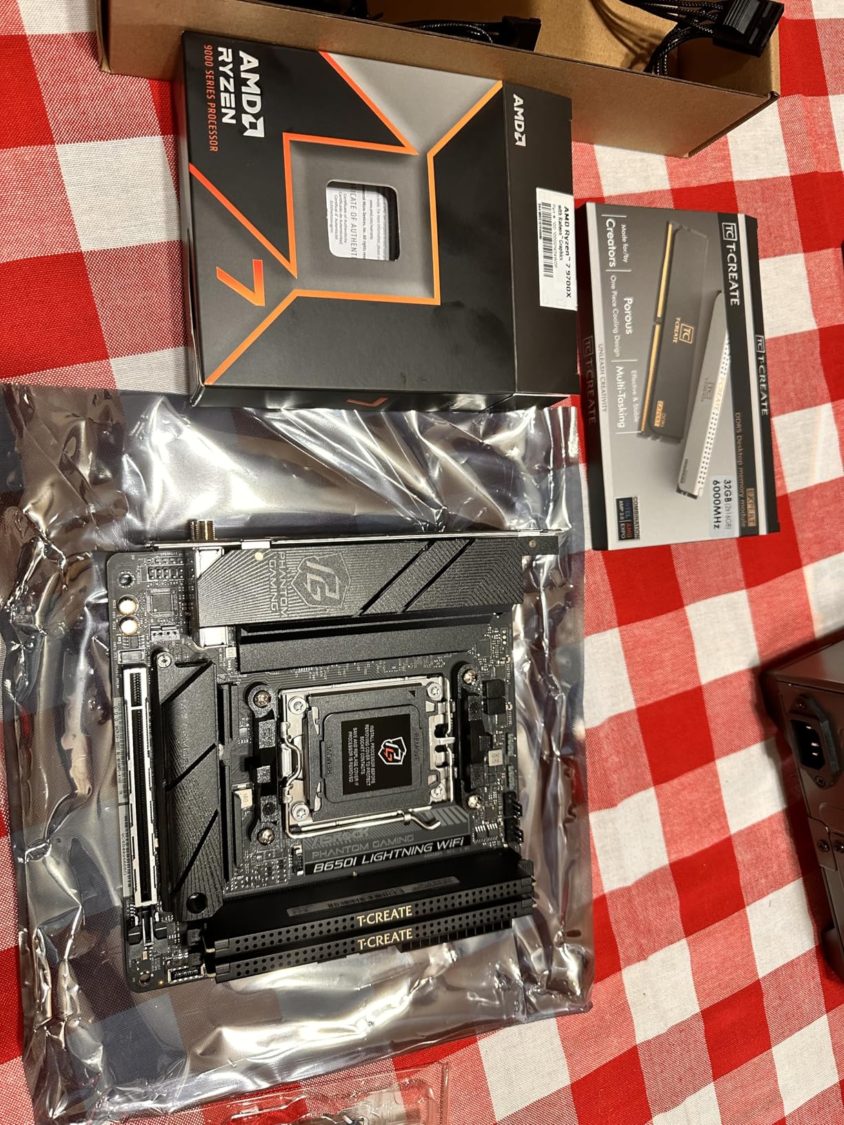 AMD Ryzen 7 9700X 8-Core, 16-Thread Unlocked Desktop Processor Customer Review AMD Ryzen 7 9700X 8-Core, 16-Thread Unlocked Desktop Processor - Customer Photo 3