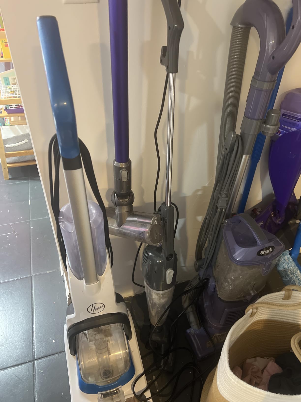 Amazon Basics 2-in-1 Corded Stick Vacuum Cleaner, Convertible to Handheld, Lightweight (3.9 LBS) - Customer Photo 1