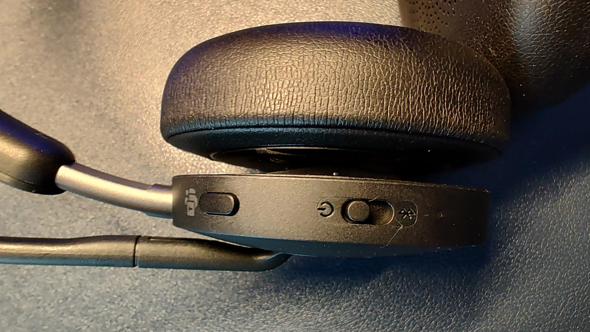 Yealink BH74 ANC Wireless Bluetooth Headset with Mic for Work, 6-mics Hybrid ANC Tech, Microsoft Teams Premium Open Office Certified Headsets, up to 32h Talking Battery Life, Zoom Certified Customer Review Yealink BH74 ANC Wireless Bluetooth Headset with Mic for Work, 6-mics Hybrid ANC Tech, Microsoft Teams Premium Open Office Certified Headsets, up to 32h Talking Battery Life, Zoom Certified - Customer Photo 1