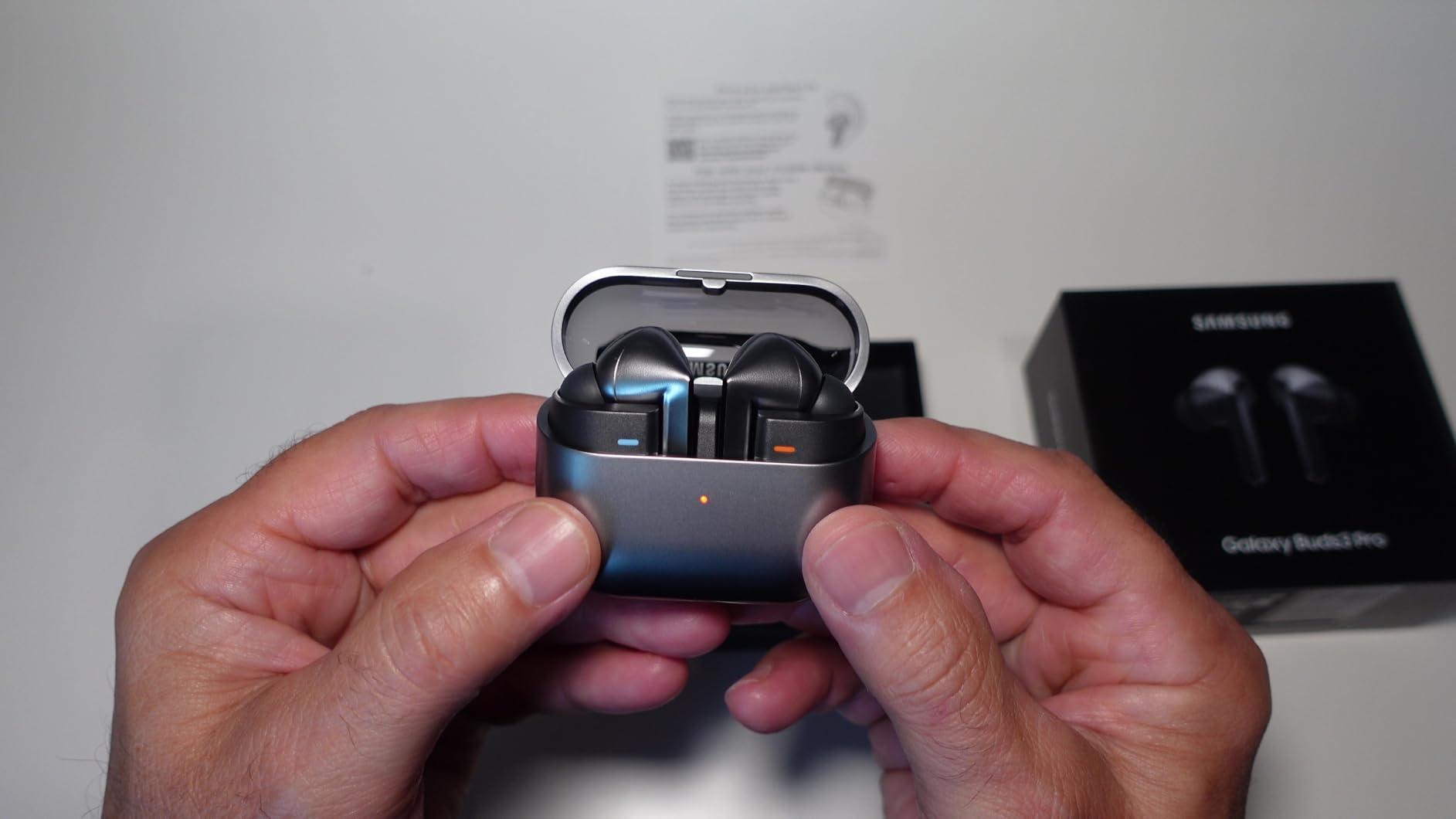 Samsung Galaxy Buds 3 Pro AI True Wireless Bluetooth Earbuds, Noise Cancelling, Sound Optimization, Redesigned Comfort Fit, Silver [US Version, Amazon Exclusive, 2Yr Warranty] - Customer Photo 2