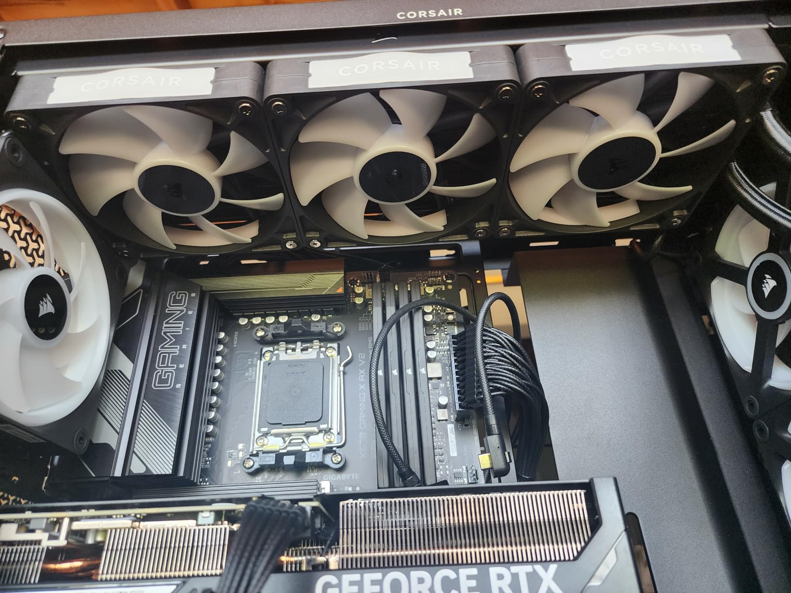 CORSAIR iCUE Link Titan 360 RX LCD Liquid CPU Cooler – 360mm AIO – Low-Noise – FlowDrive Cooling Engine – Intel LGA 1851/1700, AMD AM5/AM4 – 3X RX120 RGB Fans – iCUE Link System Hub Included – Black Customer Review CORSAIR iCUE Link Titan 360 RX LCD Liquid CPU Cooler – 360mm AIO – Low-Noise – FlowDrive Cooling Engine – Intel LGA 1851/1700, AMD AM5/AM4 – 3X RX120 RGB Fans – iCUE Link System Hub Included – Black - Customer Photo 1
