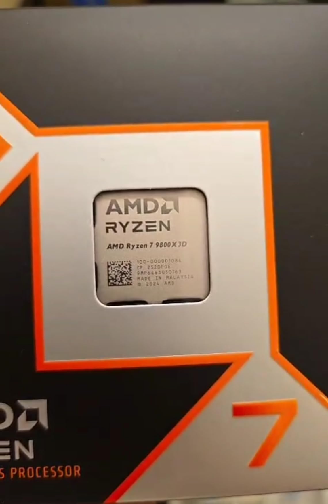 AMD RYZEN 7 9800X3D 8-Core, 16-Thread Desktop Processor Customer Review AMD RYZEN 7 9800X3D 8-Core, 16-Thread Desktop Processor - Customer Photo 1