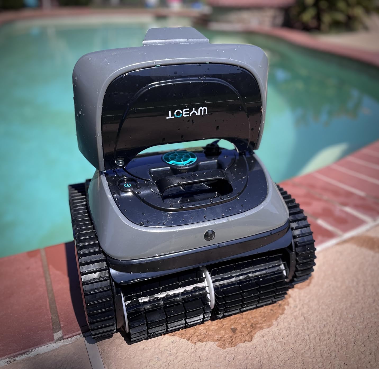 WYBOT C1 Robotic Pool Vacuum for Inground Pools, 150min Runtime Cordless Pool Cleaner, 4-in-1 Wall & Waterline Cleaning Up to 1,614Sq.ft, Smart Navigation, App Support (Gray) - Customer Photo 2