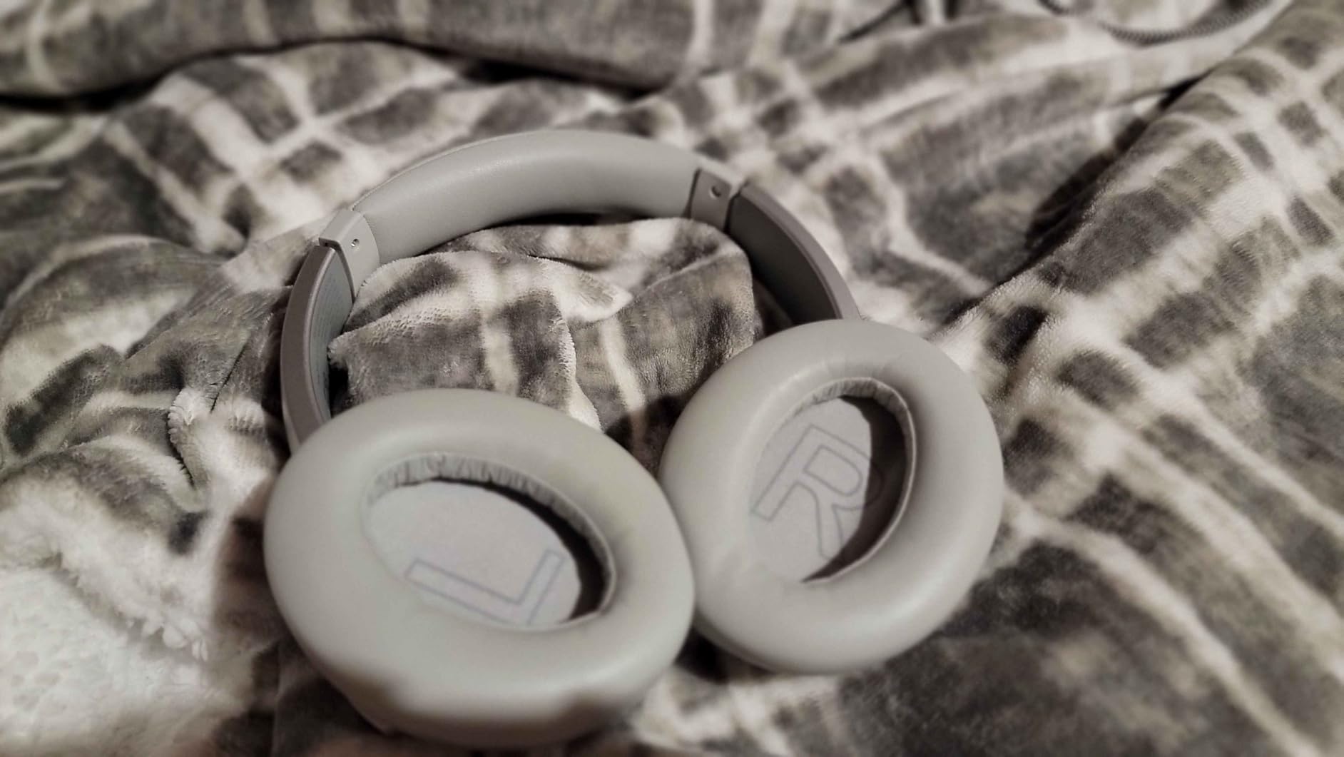 Soundcore Anker Life Q20 Hybrid Active Noise Cancelling Headphones Customer Review Soundcore Anker Life Q20 Hybrid Active Noise Cancelling Headphones - Customer Photo 2