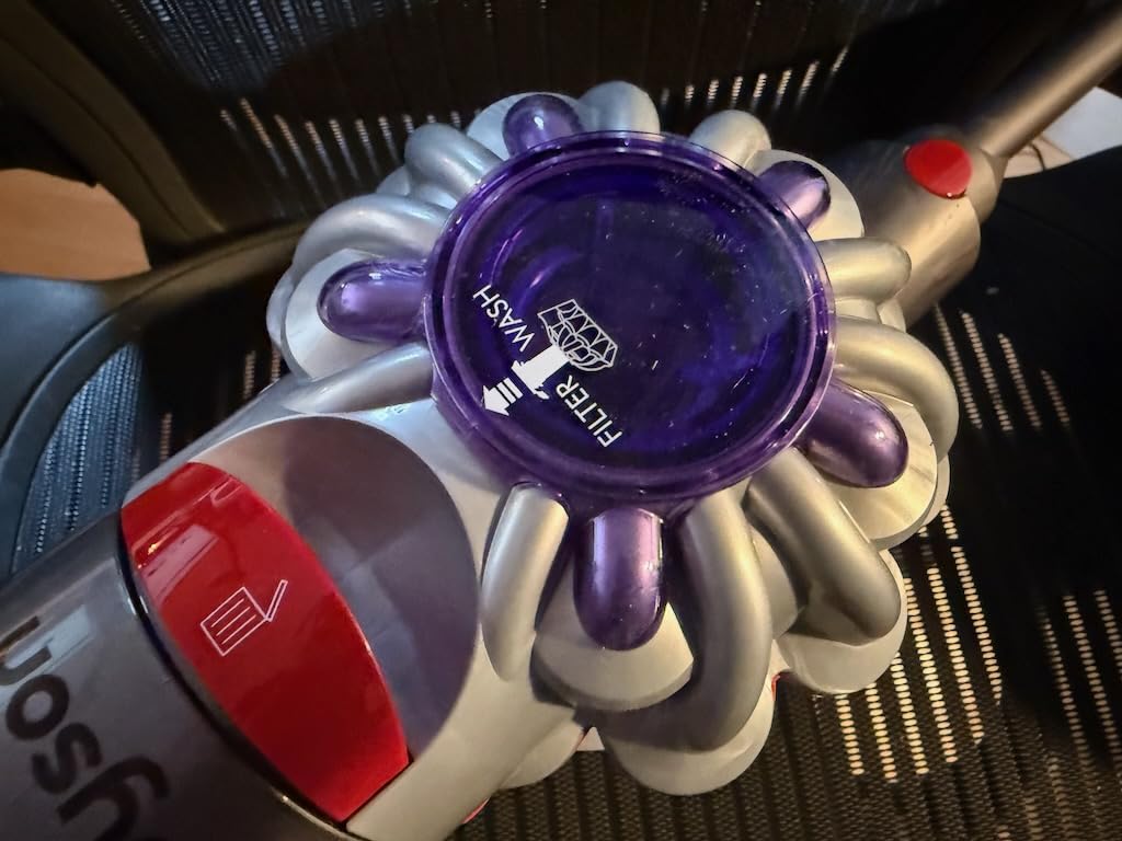 Dyson Car+Boat Handheld Vacuum, Cordless and Lightweight, Cleans Hard Surfaces and Upholstery, 115AW, 2 Power Modes, Up to 50 Minutes² Customer Review Dyson Car+Boat Handheld Vacuum, Cordless and Lightweight, Cleans Hard Surfaces and Upholstery, 115AW, 2 Power Modes, Up to 50 Minutes² - Customer Photo 1
