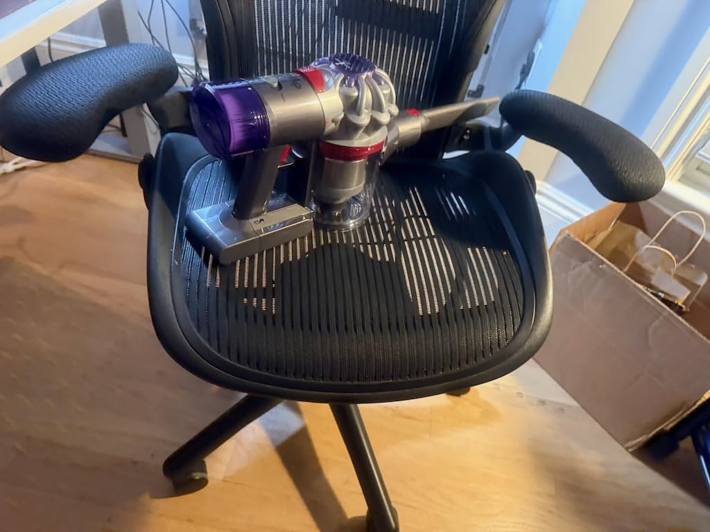 Dyson Car+Boat Handheld Vacuum, Cordless and Lightweight - Customer Photo 1