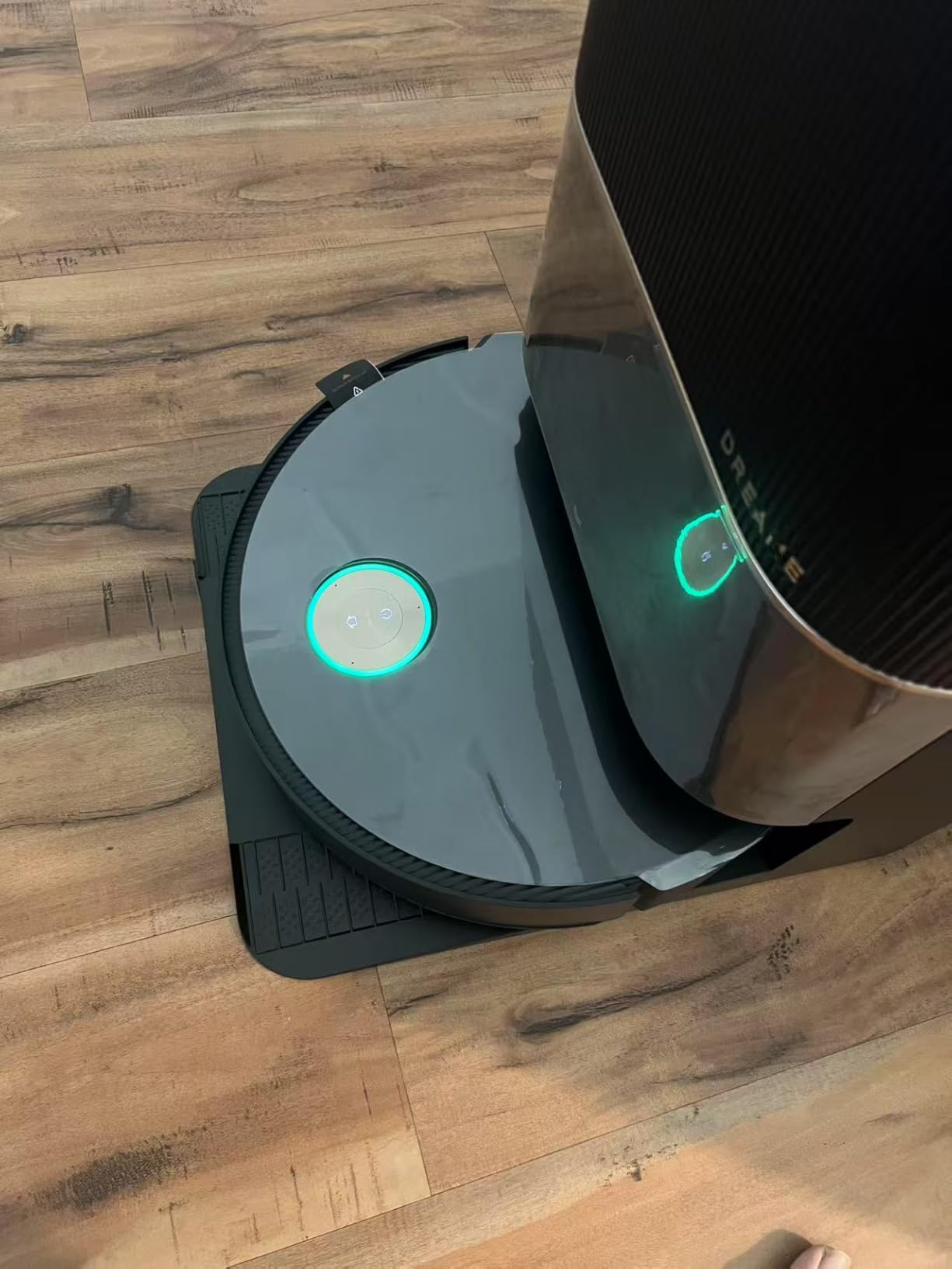 DREAME X50 Ultra Robot Vacuum and Mop with Auto-Empty and Mop Self-Cleaning, 20,000Pa Suction, Obstacle Avoidance and 360° Navigation, Corner to Edge Deep Cleaning, Detangling Brush Customer Review DREAME X50 Ultra Robot Vacuum and Mop with Auto-Empty and Mop Self-Cleaning, 20,000Pa Suction, Obstacle Avoidance and 360° Navigation, Corner to Edge Deep Cleaning, Detangling Brush - Customer Photo 1