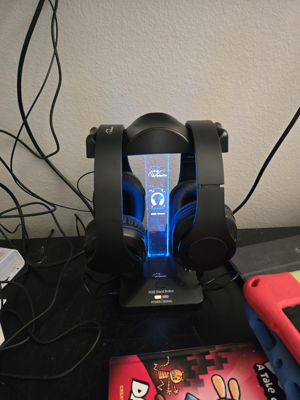 WallarGe Wireless Headphones for TV Watching, Easy Setup and Comfortable Bluetooth Headphones with RF Transmitter Charging Dock, 100 Ft Wireless Range, Rechargeable 25 Hours Play and No Audio Delay - Customer Photo 2