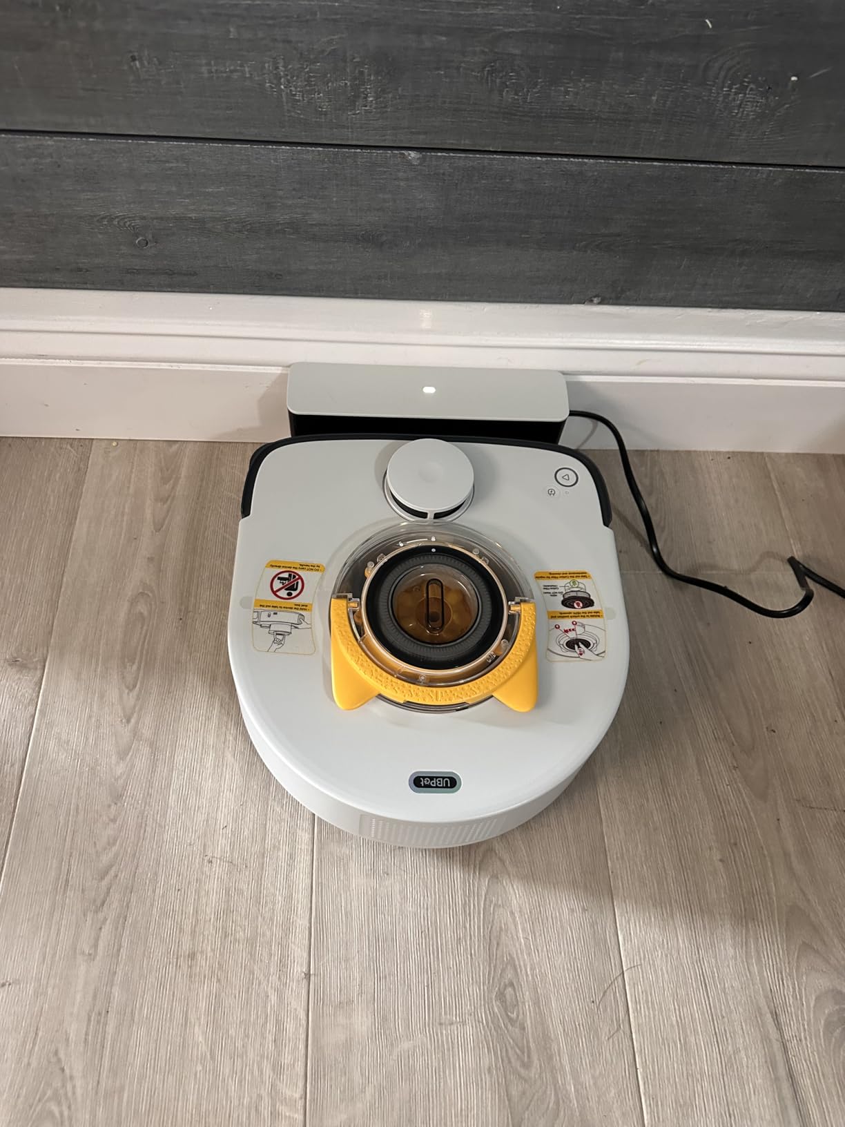 UBPET V10 Robot Vacuum with 22,000Pa Ultra-Strong Suction Customer Review UBPET V10 Robot Vacuum with 22,000Pa Ultra-Strong Suction - Customer Photo 1