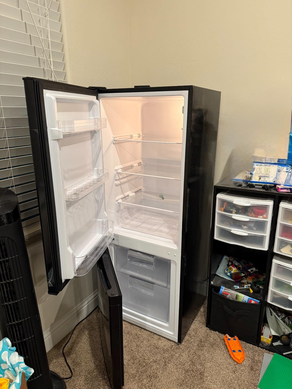 BANGSON 7.1 Cu.Ft Refrigerator with Freezer, Apartment Size Fridge with Bottom Freezer, Large Capacity, Energy Saving, Adjustable Thermostat, Low Noise, Black Customer Review BANGSON 7.1 Cu.Ft Refrigerator with Freezer, Apartment Size Fridge with Bottom Freezer, Large Capacity, Energy Saving, Adjustable Thermostat, Low Noise, Black - Customer Photo 1