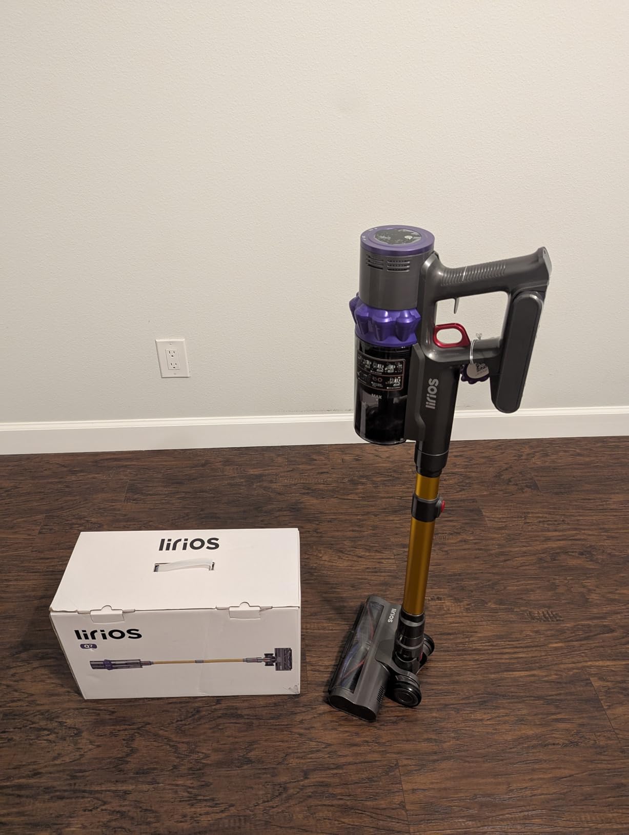 Cordless Vacuum Cleaner, 580W 48KPA 65Mins Self-Standing Vacuum Cleaners for Home, Stick Vacuum Cordless with Wall Mount Charging, LED Display, Upgraded Roller Brush for Carpet,Pet Hair,Hardwood Floor - Customer Photo 1