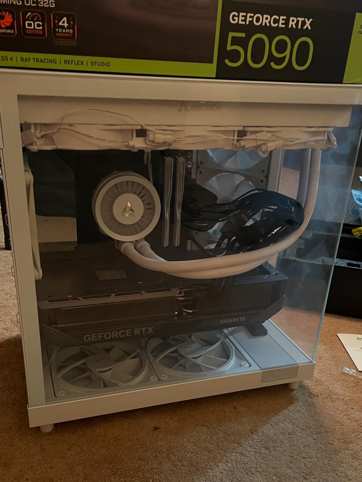 GIGABYTE GeForce RTX 5090 Gaming OC 32G Graphics Card, WINDFORCE Cooling System - Customer Photo 2