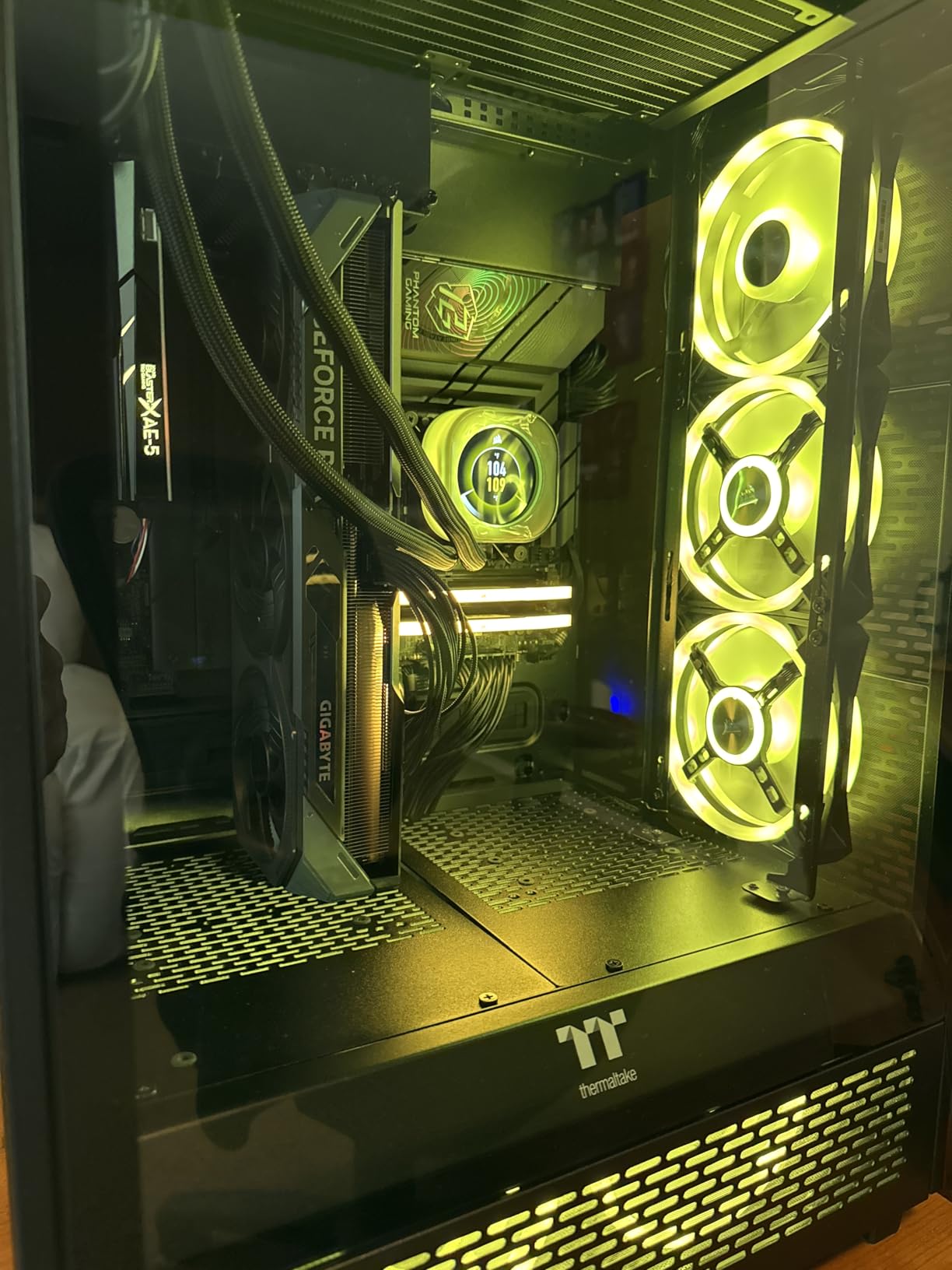 GIGABYTE GeForce RTX 5070 Gaming OC 12G Graphics Card Customer Review GIGABYTE GeForce RTX 5070 Gaming OC 12G Graphics Card - Customer Photo 2