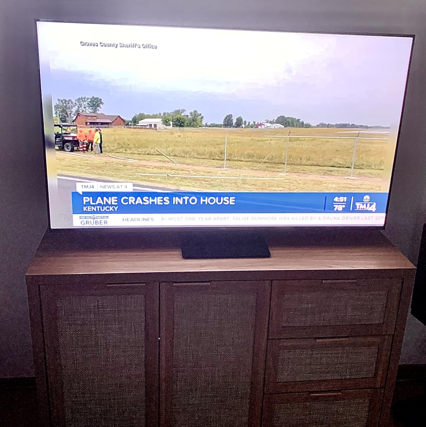 TCL 85-Inch Class QM7K Series QD-Mini LED 4K UHD Google Smart TV Best Premium Mini-LED TV - QLED, 144hz, 288hz Gaming Rate, Anti-Reflective Screen, Bang & Olufsen Audio, Atmos (85QM7K, 2025 Model) Customer Review TCL 85-Inch Class QM7K Series QD-Mini LED 4K UHD Google Smart TV Best Premium Mini-LED TV - QLED, 144hz, 288hz Gaming Rate, Anti-Reflective Screen, Bang & Olufsen Audio, Atmos (85QM7K, 2025 Model) - Customer Photo 1