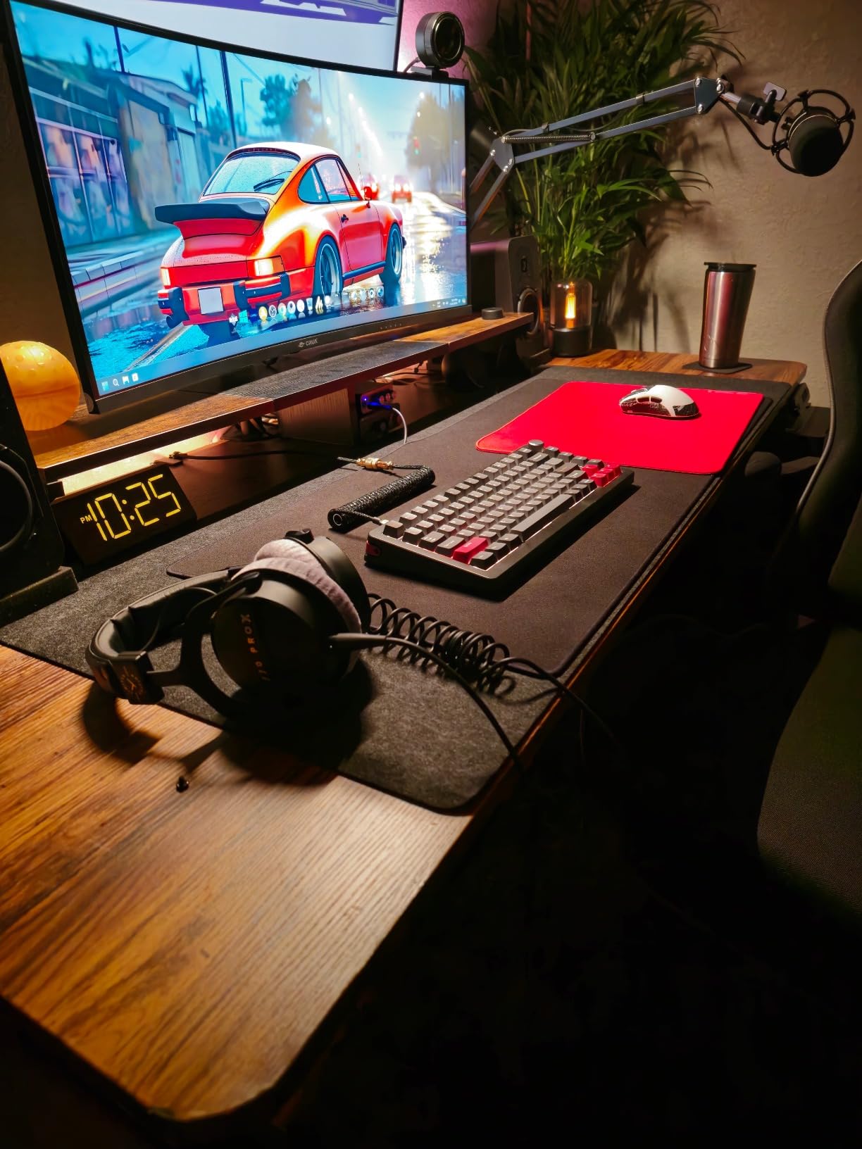 DT 770 Pro X Wired Over-Ear Headphones, 48 Ohm, Closed-Back Professional Recording Studio Monitor. Recording, Monitoring, Sound Isolation, Handmade in Germany. Black customer photo 1