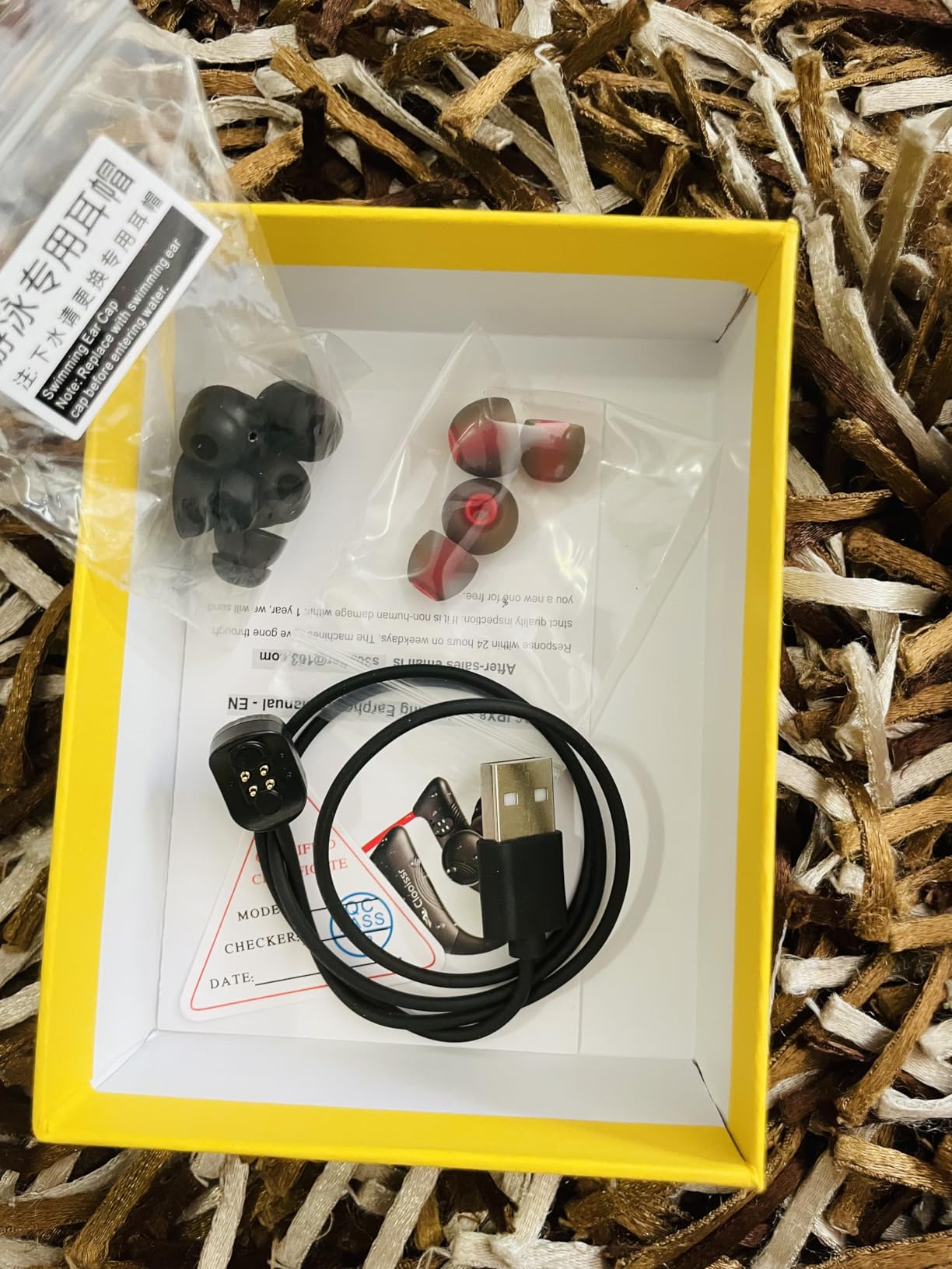 S36 HiFi Waterproof Earbuds for Swimming, IPX8 TOP 32GB Swimming Headphones with Bluetooth & MP3 Playback, in-Ear Noise Cancellation Wireless Underwater Sports Headphones for Swimming Customer Review S36 HiFi Waterproof Earbuds for Swimming, IPX8 TOP 32GB Swimming Headphones with Bluetooth & MP3 Playback, in-Ear Noise Cancellation Wireless Underwater Sports Headphones for Swimming - Customer Photo 1