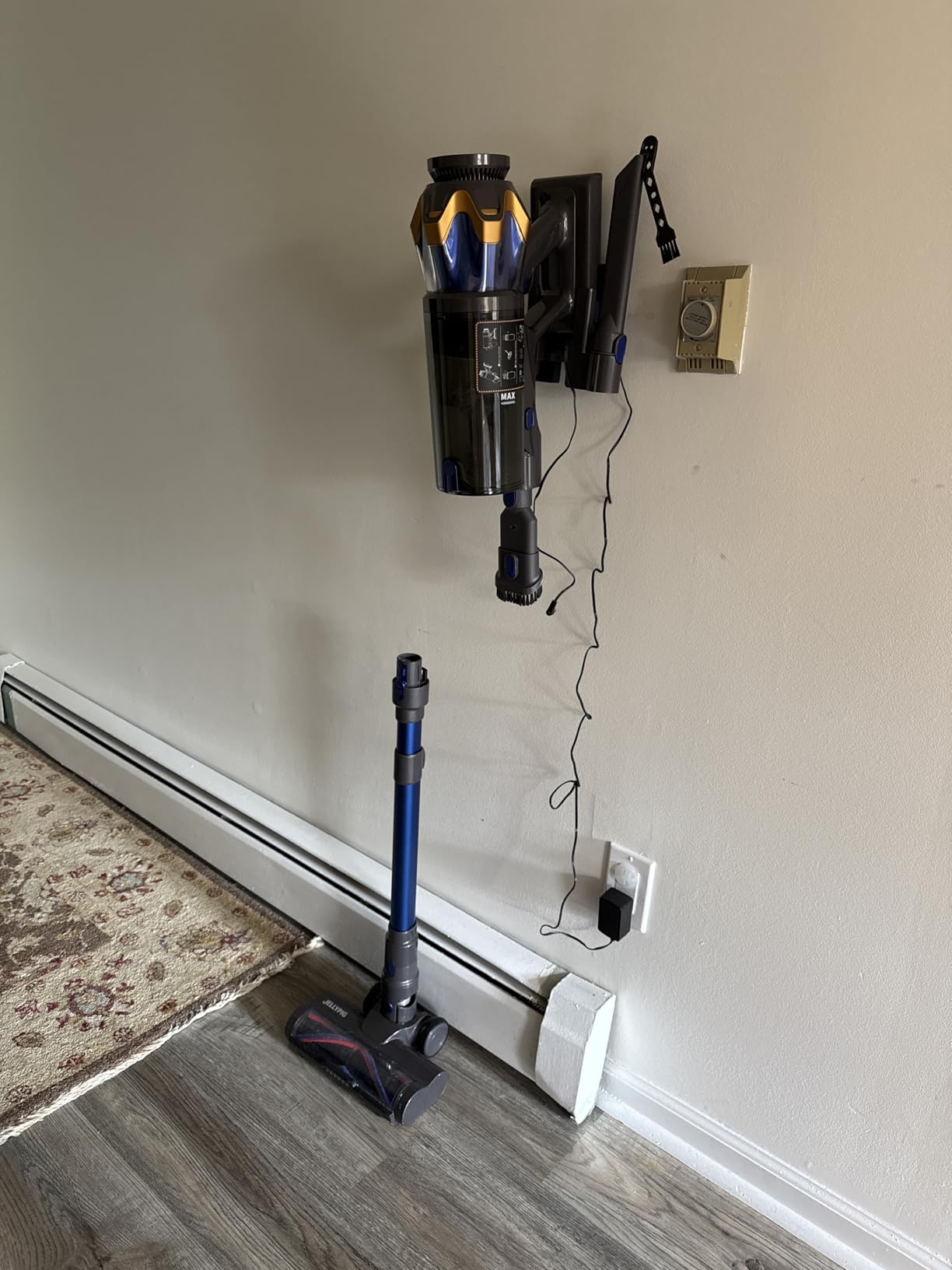 Cordless Vacuum Cleaner, Upgraded 580W 48KPA 65Mins Cordless Stick Vacuum Cleaner with Self-Standing and Touch Screen, Anti-tangle Wireless Vacumm, Vacuum Cleaners for Home/Pet Hair/Carpets/Floors Customer Review Cordless Vacuum Cleaner, Upgraded 580W 48KPA 65Mins Cordless Stick Vacuum Cleaner with Self-Standing and Touch Screen, Anti-tangle Wireless Vacumm, Vacuum Cleaners for Home/Pet Hair/Carpets/Floors - Customer Photo 1