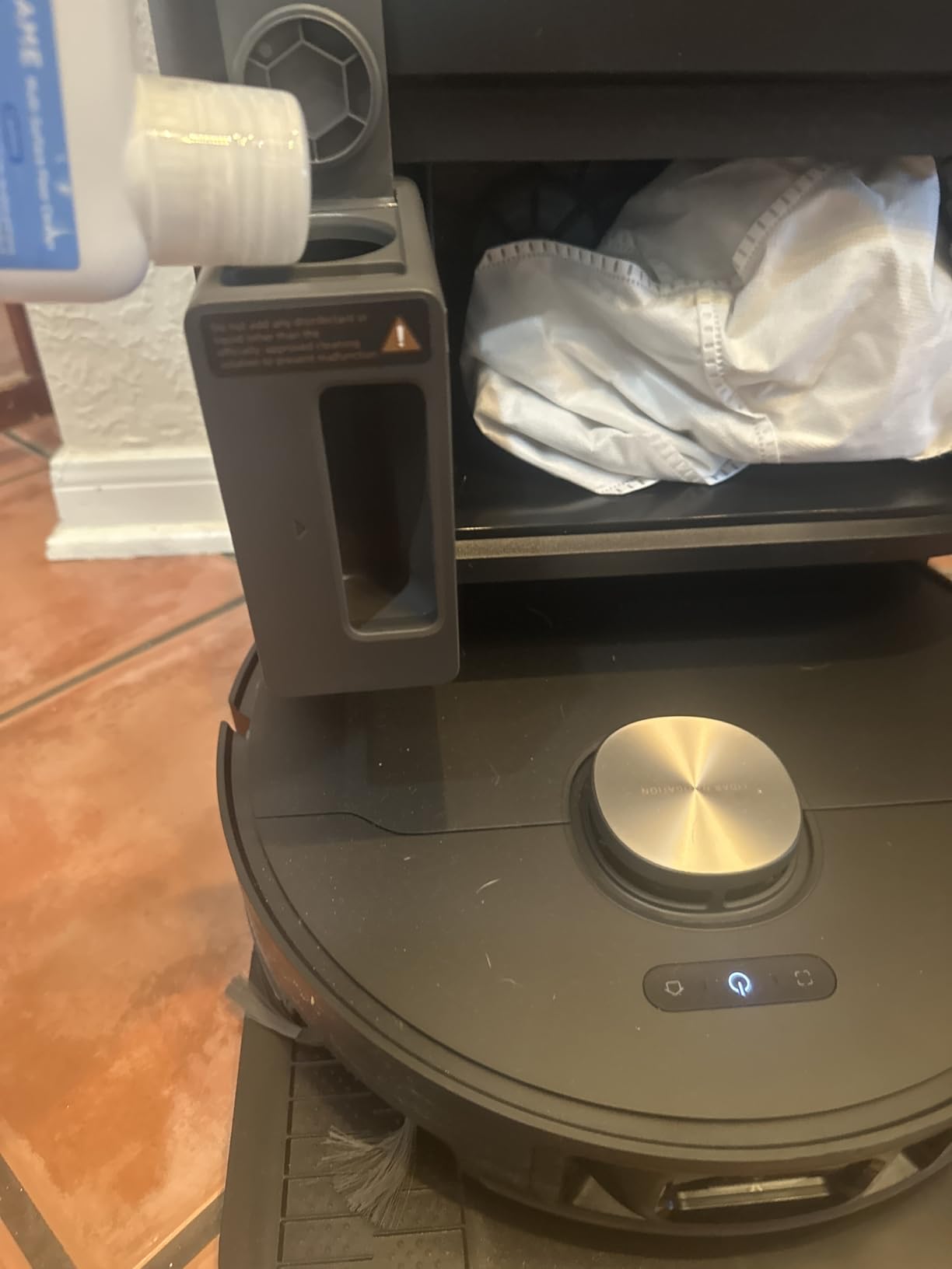 DREAME L50 Ultra Robot Vacuum and Mop White, 19,500Pa Suction, with Auto-Empty and Mop Self-Cleaning, Precise Obstacle Avoidance, HyperStream Detangling DuoBrush Customer Review DREAME L50 Ultra Robot Vacuum and Mop White, 19,500Pa Suction, with Auto-Empty and Mop Self-Cleaning, Precise Obstacle Avoidance, HyperStream Detangling DuoBrush - Customer Photo 2