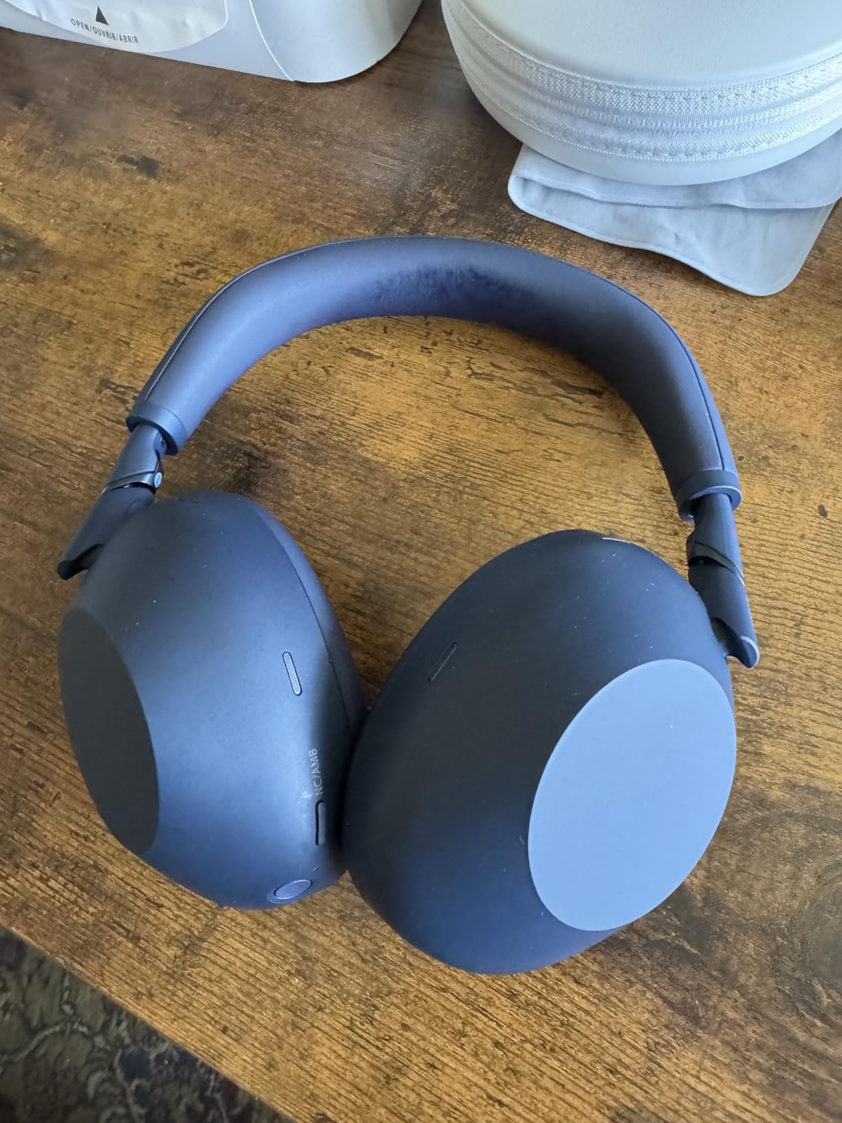 Sony WH-1000XM6 The Best Noise Canceling Wireless Headphones, HD NC Processor QN3, 12 Microphones, Adaptive NC Optimizer, Mastered by Engineers, Studio-Quality, 30-Hour Battery, Midnight Blue Customer Review Sony WH-1000XM6 The Best Noise Canceling Wireless Headphones, HD NC Processor QN3, 12 Microphones, Adaptive NC Optimizer, Mastered by Engineers, Studio-Quality, 30-Hour Battery, Midnight Blue - Customer Photo 2