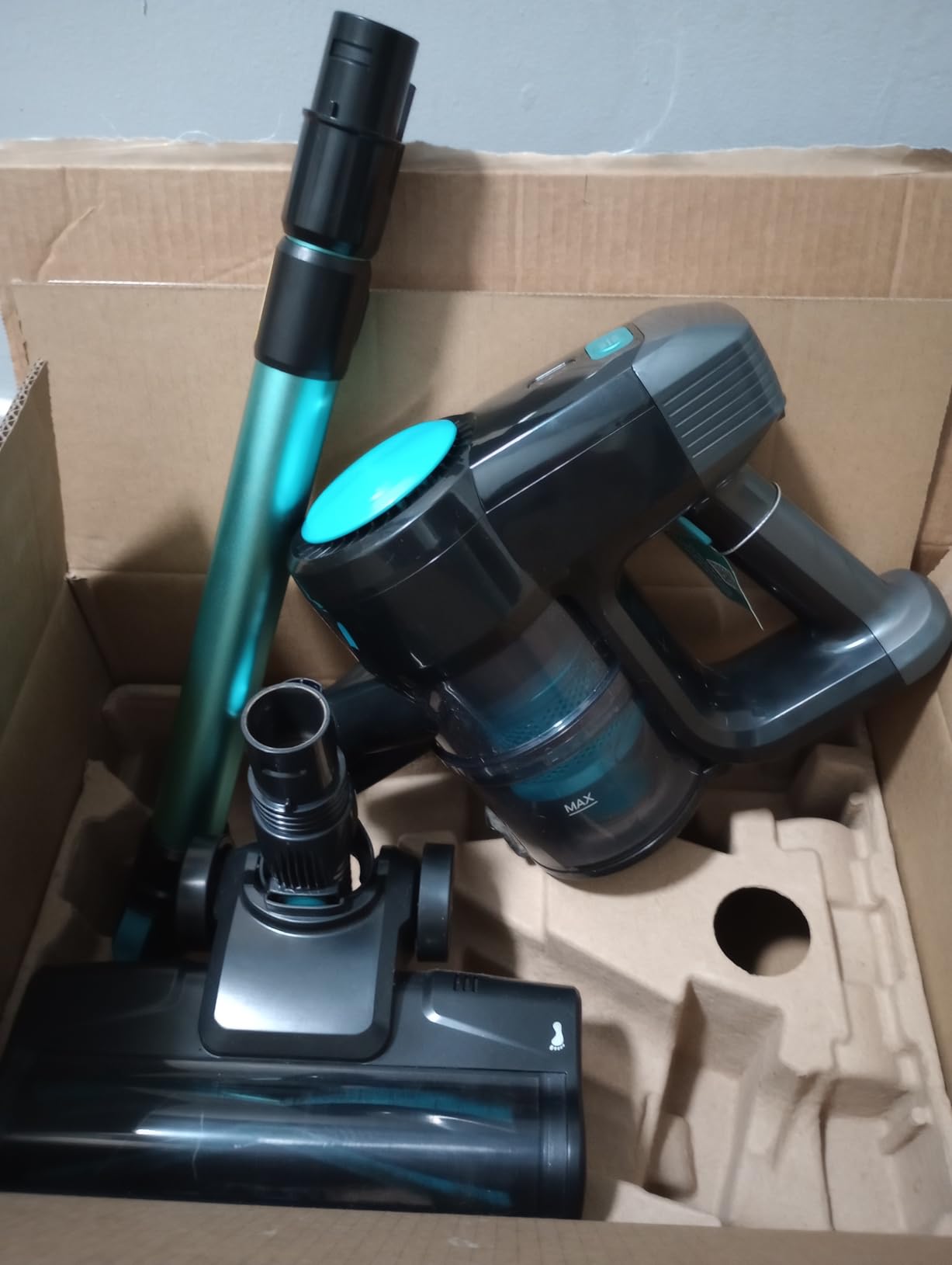 N3T Cordless Vacuum Cleaner,Wireless Stick Vacuum with 40mins Runtime,Self-Standing,Anti-Tangle Brush,Rechargeable Lightweight Vacuum Cleaner for Home,Hardwood Floor,Pet Hair, Carpet-Green - Customer Photo 1