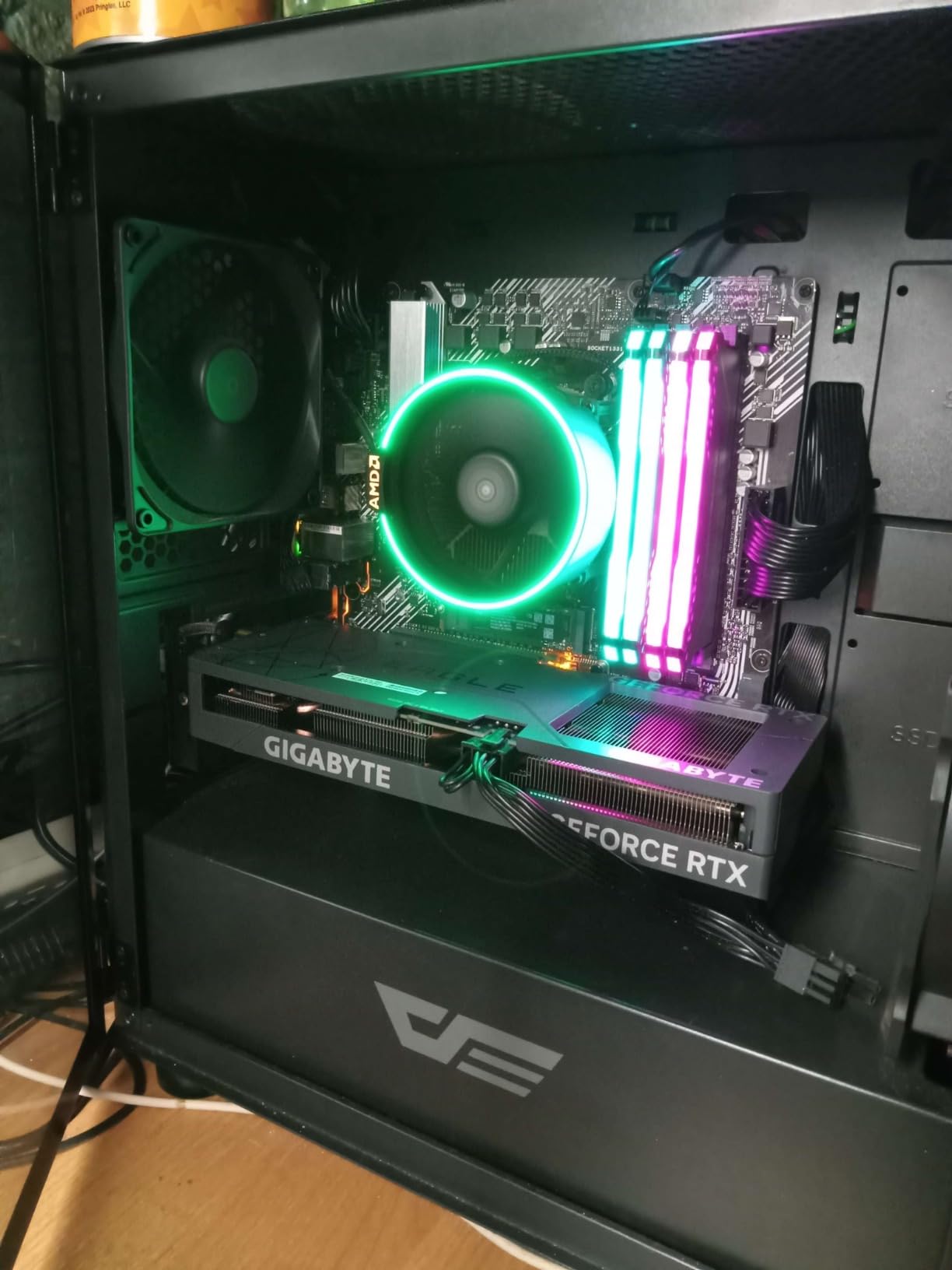 GIGABYTE GeForce RTX 5060 Ti Gaming OC 8G Graphics Card, 8GB 128-bit GDDR7, PCIe 5.0, WINDFORCE Cooling System, GV-N506TGAMING OC-8GD Video Card customer photo 1