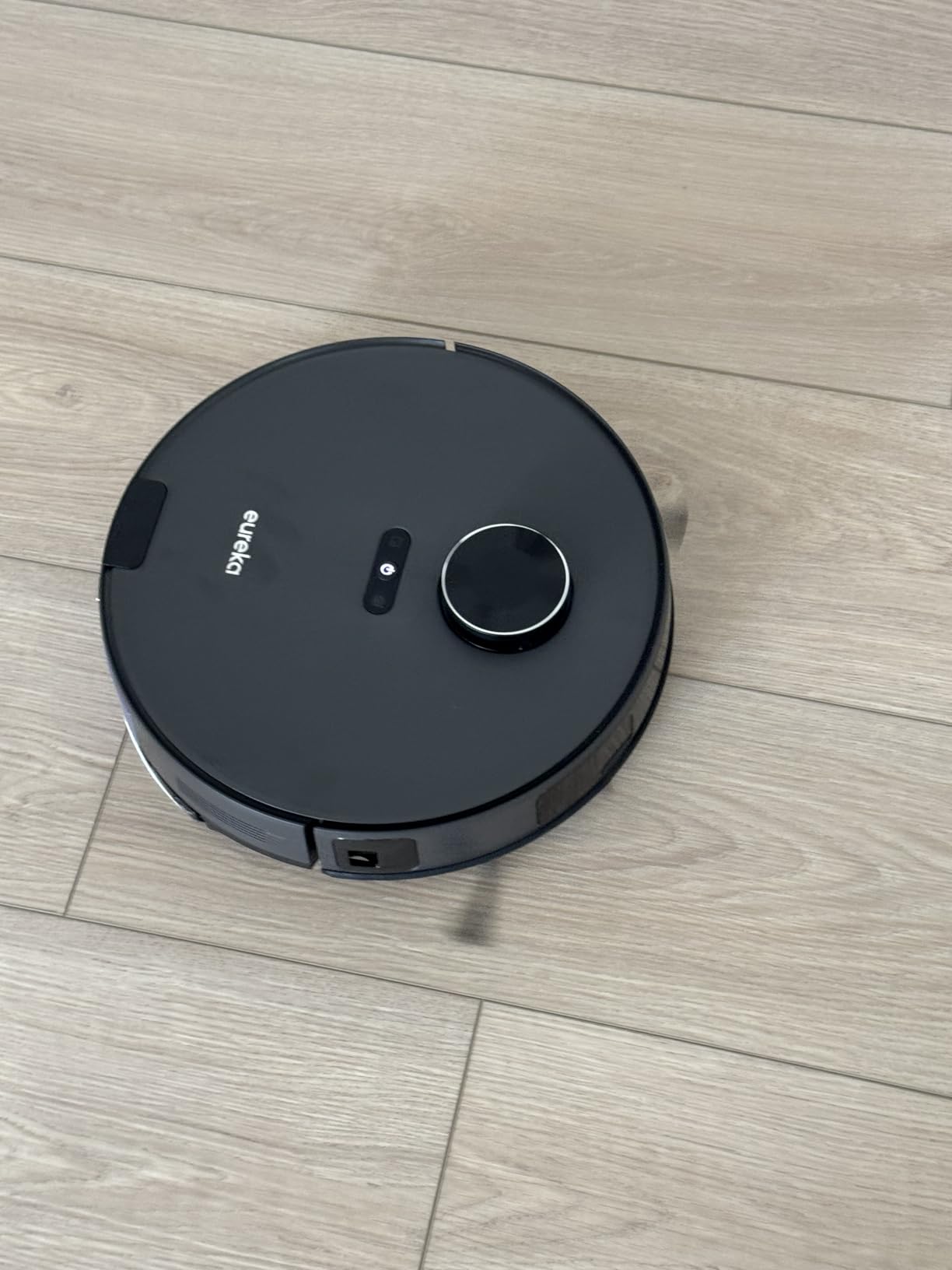 Eureka E20 Plus Robot Vacuum and Mop Combo, Robot Vacuum Cleaner with Bagless Self Emptying Station, 45-Day Capacity 8000Pa Suction and Anti Hair-Tangling Brush App Control LiDAR Navigation - Customer Photo 1