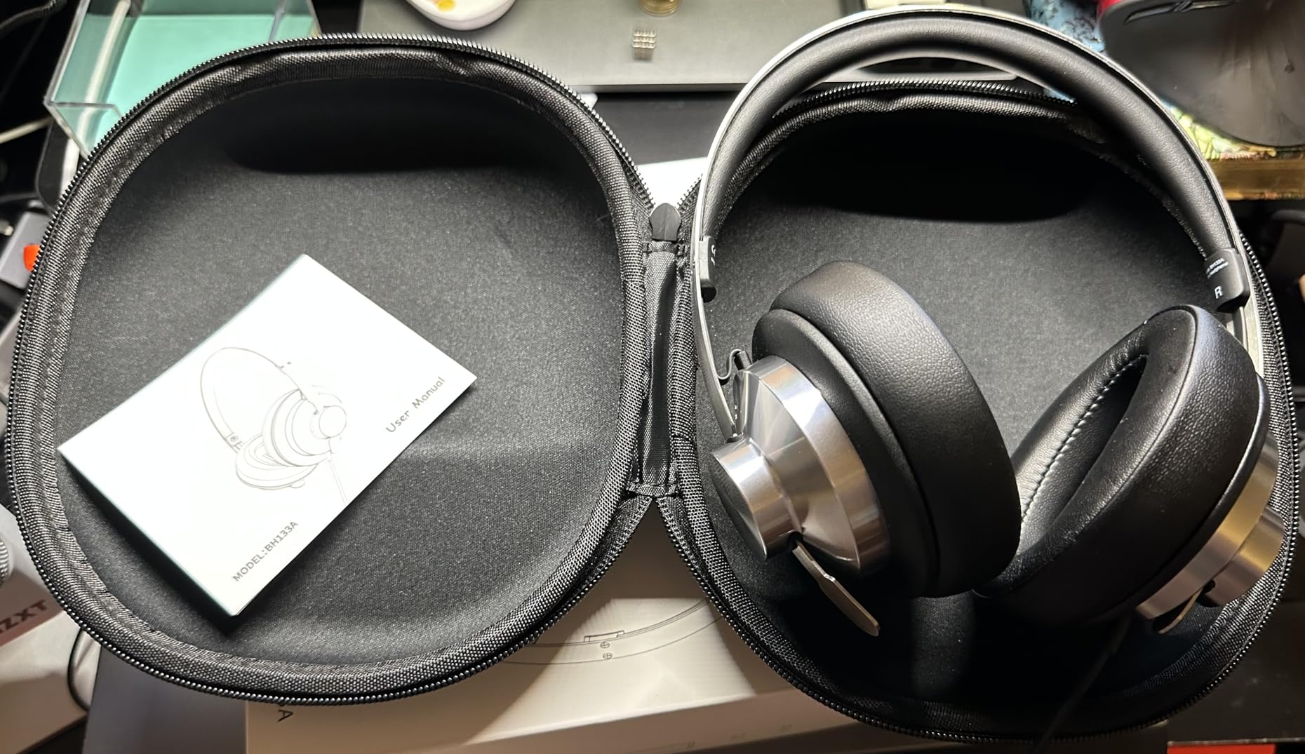 USB C Headphones Wired with Memory Foam,Over-Ear Headphones Sound & Durable Metal Frame Foldable Type C Headphone for Men/Women/Travel/iPhone 16/15, Samsung Galaxy S25/S24, Google Pixel 9, Ideal Gift Customer Review USB C Headphones Wired with Memory Foam,Over-Ear Headphones Sound & Durable Metal Frame Foldable Type C Headphone for Men/Women/Travel/iPhone 16/15, Samsung Galaxy S25/S24, Google Pixel 9, Ideal Gift - Customer Photo 1