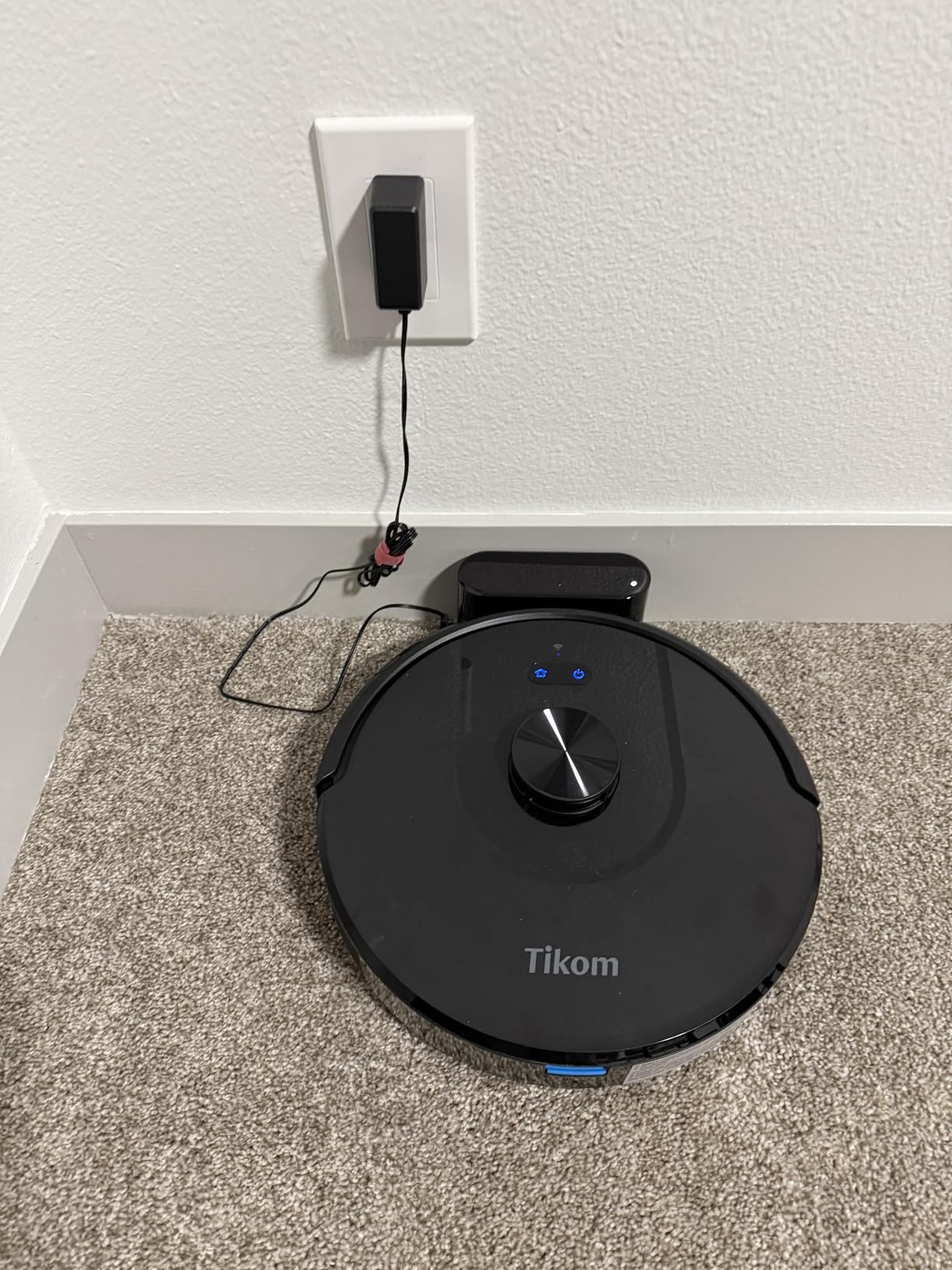 Tikom Robot Vacuum and Mop Combo, 6000 Pa Automatic Robotic Vacuum Cleaner, Smart Mapping, 150 Min Max, Ideal for Pet Hair, Hardfloors, Carpets, Home(L8000 Pro) Customer Review Tikom Robot Vacuum and Mop Combo, 6000 Pa Automatic Robotic Vacuum Cleaner, Smart Mapping, 150 Min Max, Ideal for Pet Hair, Hardfloors, Carpets, Home(L8000 Pro) - Customer Photo 1