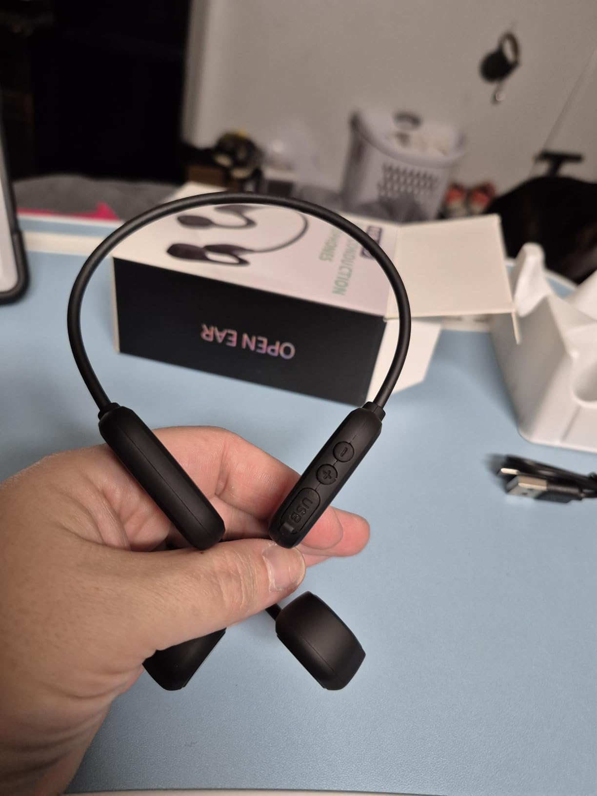 2025 Bone Conduction Headphones,Bluetooth 5.4 Wireless Headphones, Type-C Quickly Charge,12Hrs Playtime,IPX5 Waterproof for Traving,Running,Hiking Customer Review 2025 Bone Conduction Headphones,Bluetooth 5.4 Wireless Headphones, Type-C Quickly Charge,12Hrs Playtime,IPX5 Waterproof for Traving,Running,Hiking - Customer Photo 2