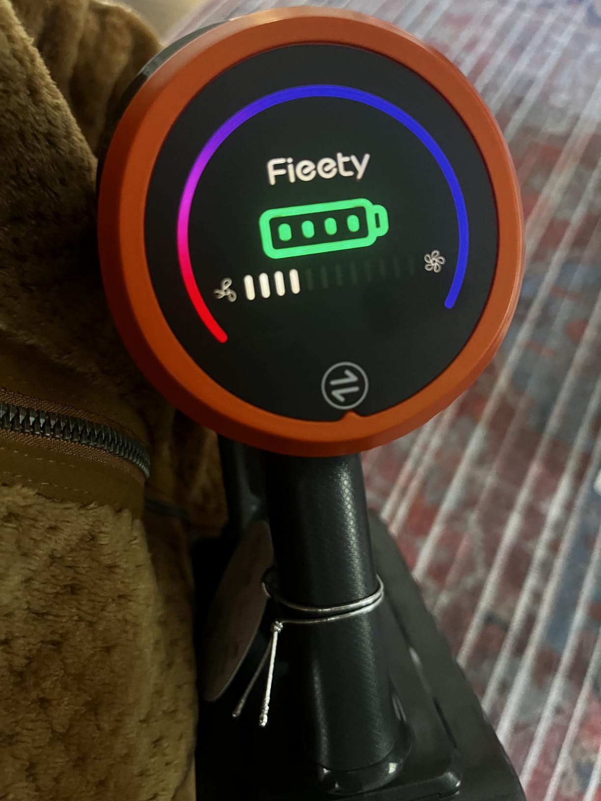 Cordless Vacuum Cleaner, 550W 45KPA Cordless Stick Vacuum Cleaner with 60Mins Rechargeable Battery, LED Touch Display, Handheld Vacuum Cleaners for Home/Pet Hair/Carpets/Floors Customer Review Cordless Vacuum Cleaner, 550W 45KPA Cordless Stick Vacuum Cleaner with 60Mins Rechargeable Battery, LED Touch Display, Handheld Vacuum Cleaners for Home/Pet Hair/Carpets/Floors - Customer Photo 1