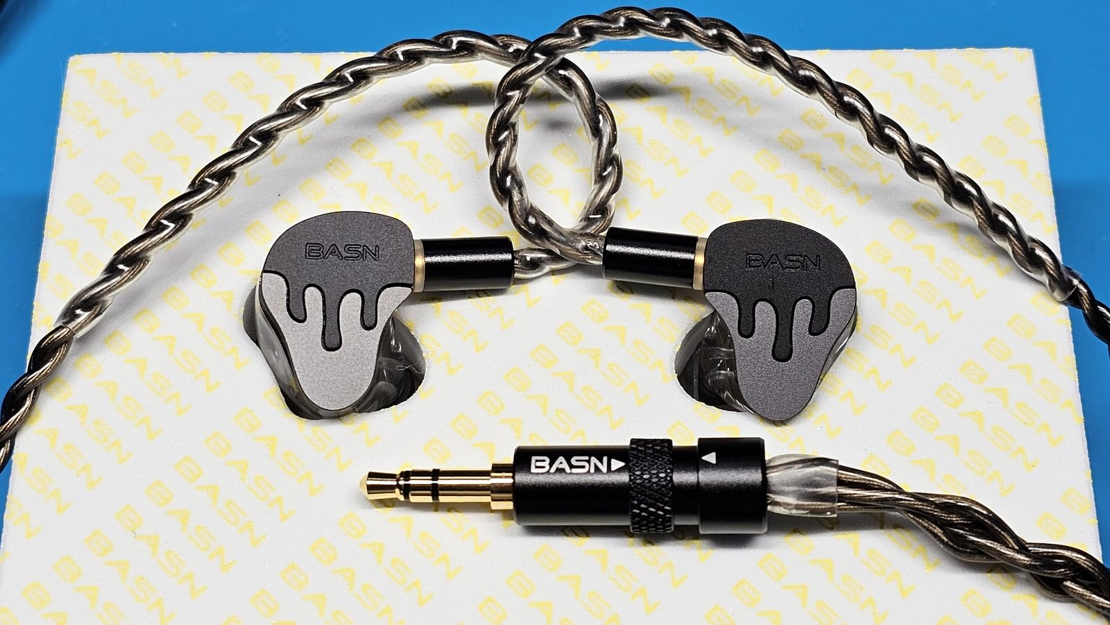 BASN BmasterX in Ear Audio Monitor, Hybrid 6 Drivers IEM Earphones with Crystal Clear Sound, Detachable Cable Plus Carrying Case & Fit Kit for Musician, Stage, Studio (3.5mm/4.4mm Jack, Orange/Black) - Customer Photo 2