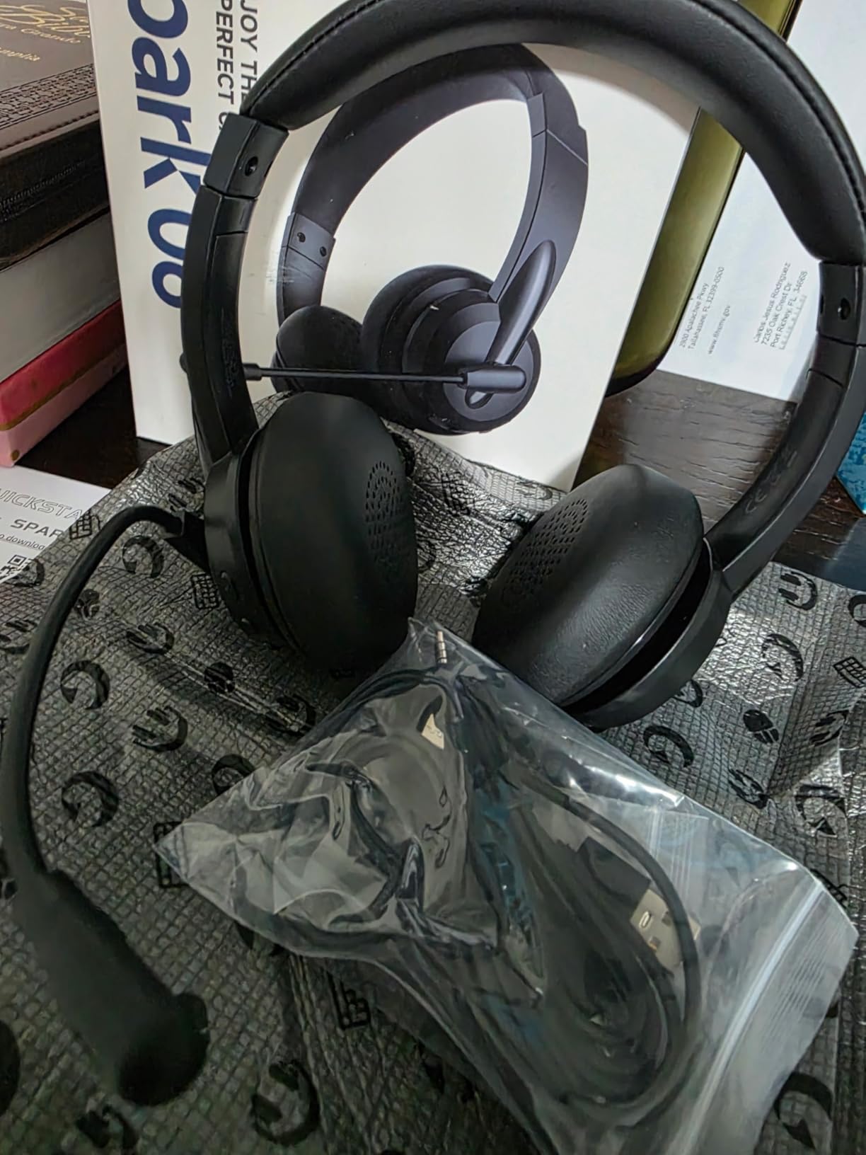 Wireless Headset with Mic for Work with AI Noise Cancelling Mic for Clear Calls, Bluetooth V5.3 Headphones with Microphone to USB A/C Dongle & Mic Mute for Computer Laptop PC iPhone (Black) - Customer Photo 1