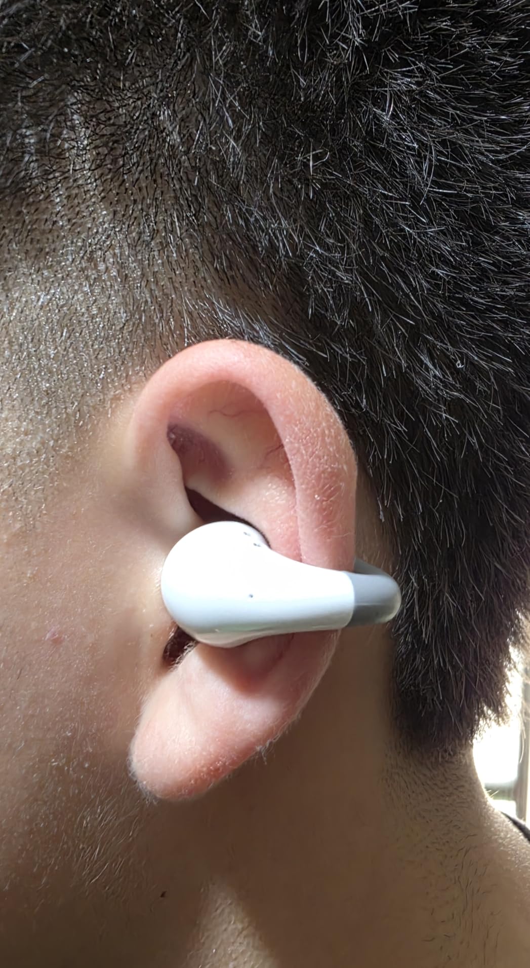 Ultra Open Ear Earbuds - Ergonomic Clip-On Earbuds, Bone Conduction Over-The-Ear Headphones with Waterproof Design and Secure Fit for Small Ears, Obsidian Black Customer Review Ultra Open Ear Earbuds - Ergonomic Clip-On Earbuds, Bone Conduction Over-The-Ear Headphones with Waterproof Design and Secure Fit for Small Ears, Obsidian Black - Customer Photo 1