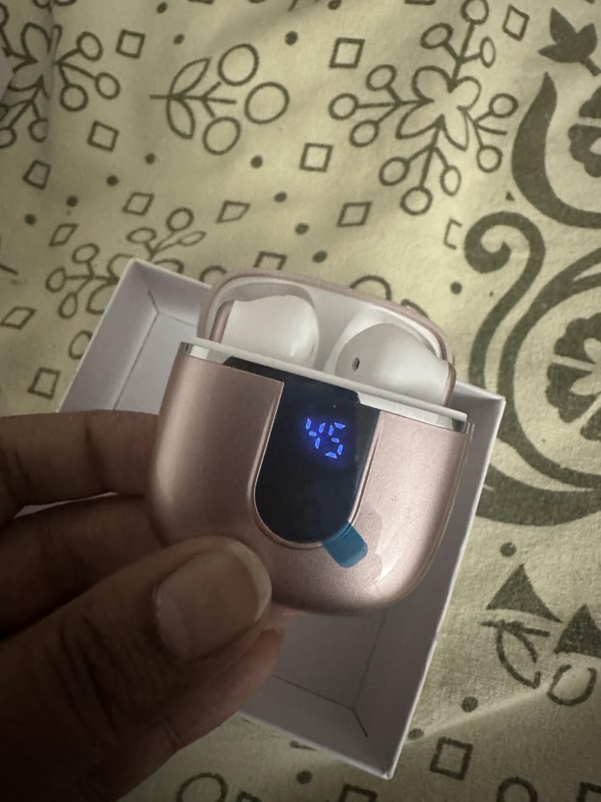 Wireless Earbuds, Bluetooth 5.4 Headphones with 3D Bass Stereo, 40H Ultralight in-Ear Buds, Bluetooth Earbuds with 4 ENC Noise Cancelling Mic, USB-C, IP7 Waterproof Earphones for Android iOS, Milky Customer Review Wireless Earbuds, Bluetooth 5.4 Headphones with 3D Bass Stereo, 40H Ultralight in-Ear Buds, Bluetooth Earbuds with 4 ENC Noise Cancelling Mic, USB-C, IP7 Waterproof Earphones for Android iOS, Milky - Customer Photo 1