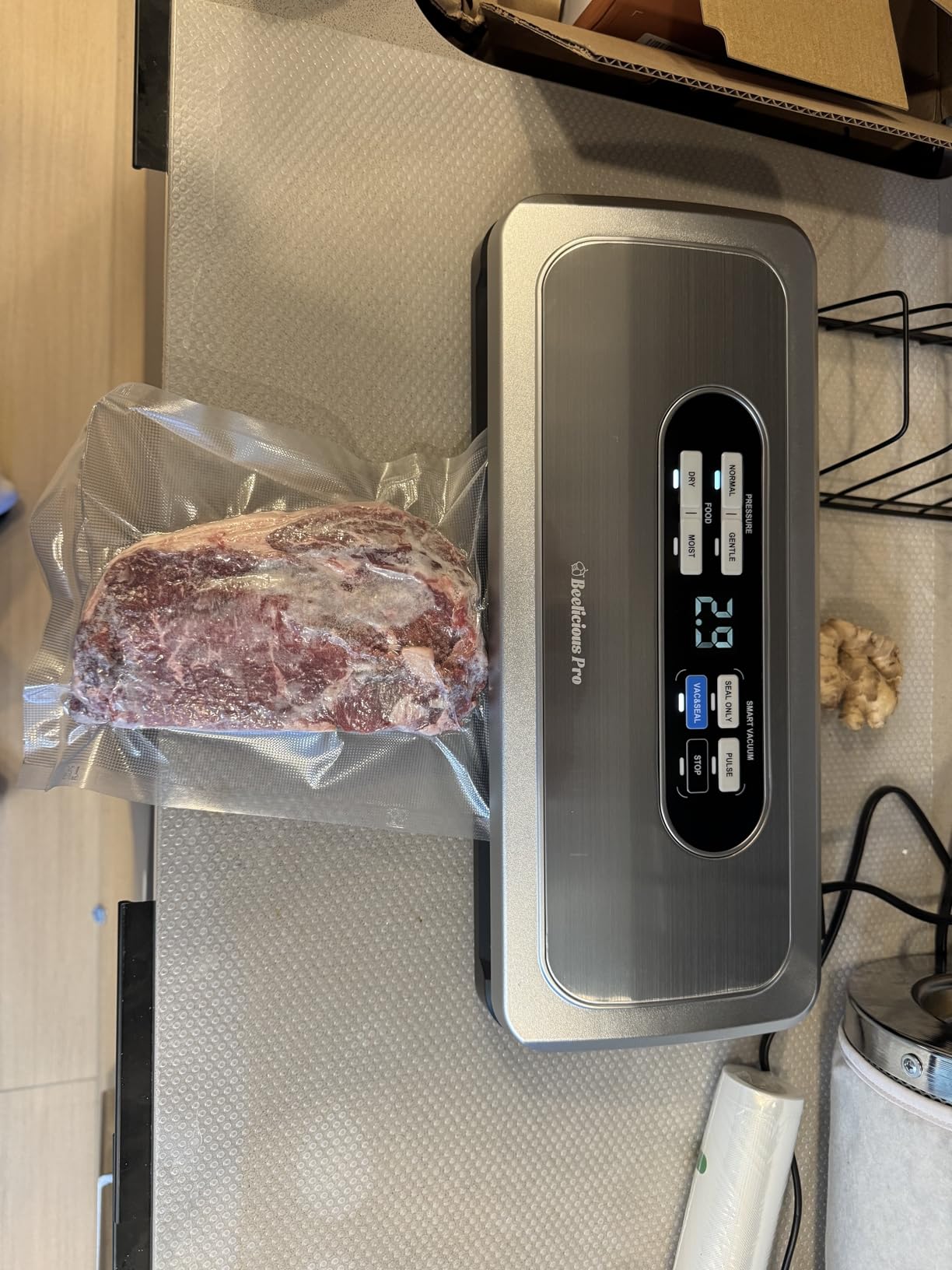 Vacuum Sealer Machine with AirLock ProSeal System, 10-in-1 Vacuum Sealer for Food, Dry & Moist Modes, Compact Design with Digital Timer, Built-in Cutter & Roll Storage, Stainless Steel - Customer Photo 2